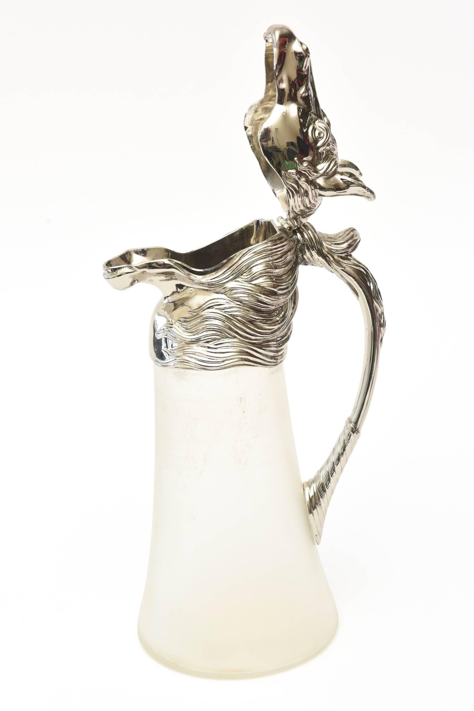 Verre brun Nickel-Plated and Frosted Glass Horse Decanter Pitcher Barware Vintage en vente
