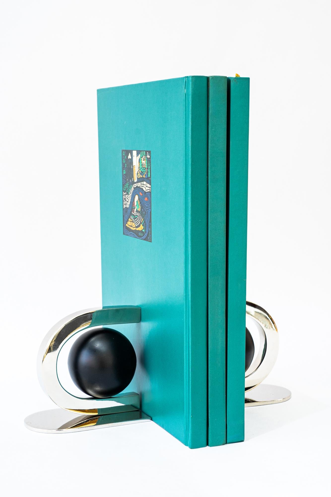 Nickel- plated art deco bookends vienna around 1920s
Ball black lacquered.
The books are not for sale they are only for the photoshooting