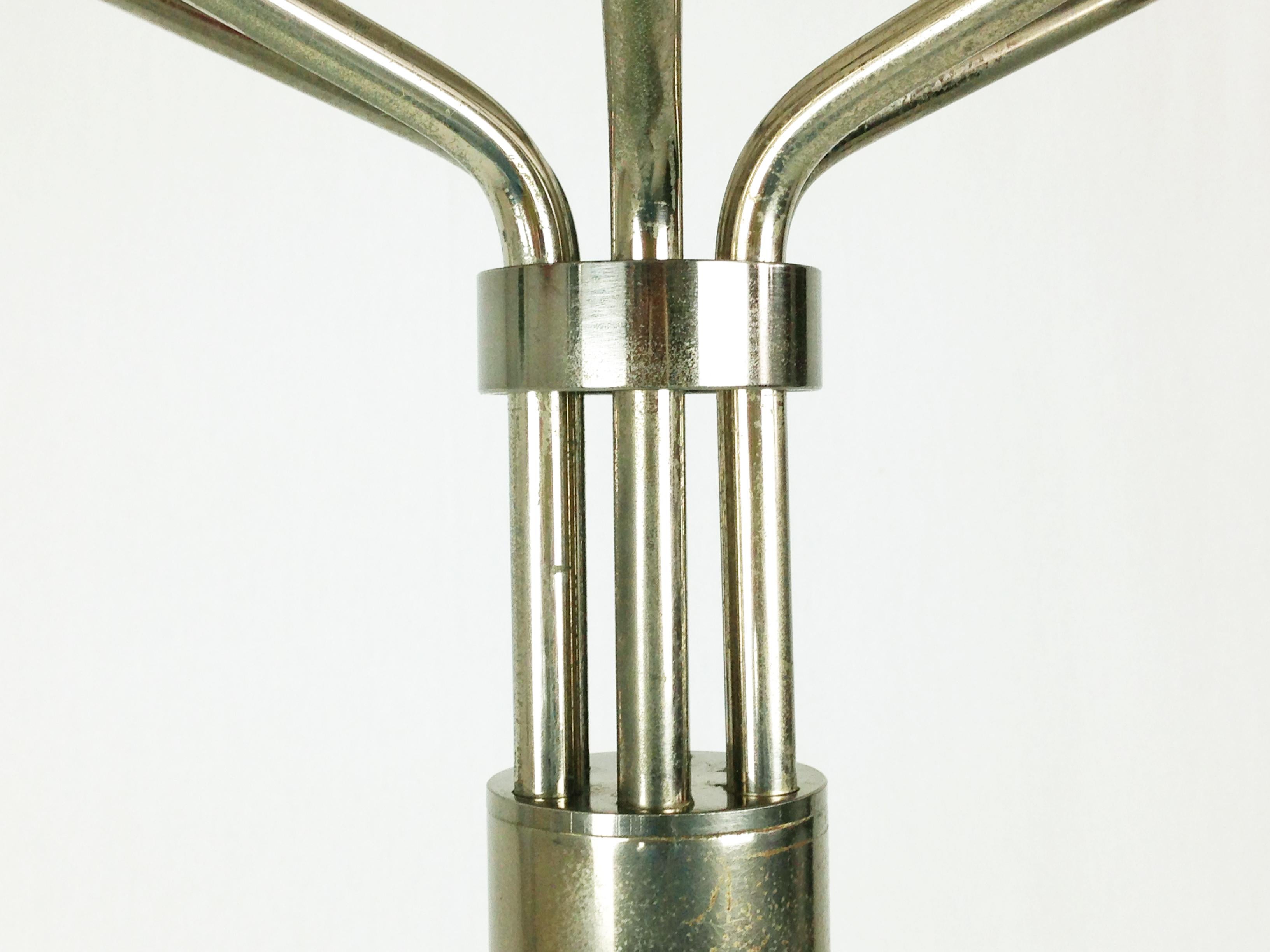 Appendiabiti da terra anni '70 in ottone nichelato Melpomene di BBPR per Artemide in vendita 1
