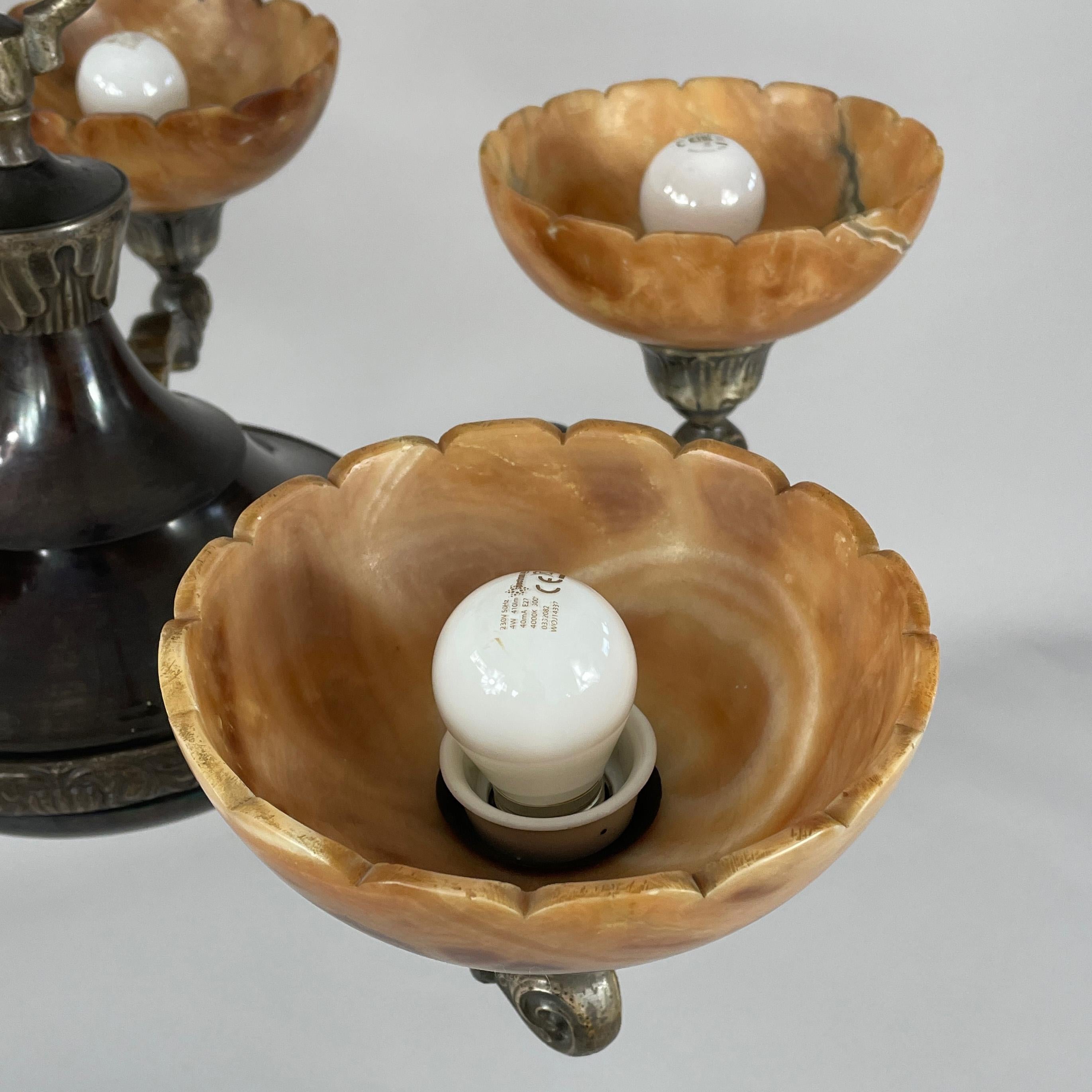 Lustre à 5 lumières en laiton nickelé et albâtre, Suède, années 1920 à 1930 en vente 2