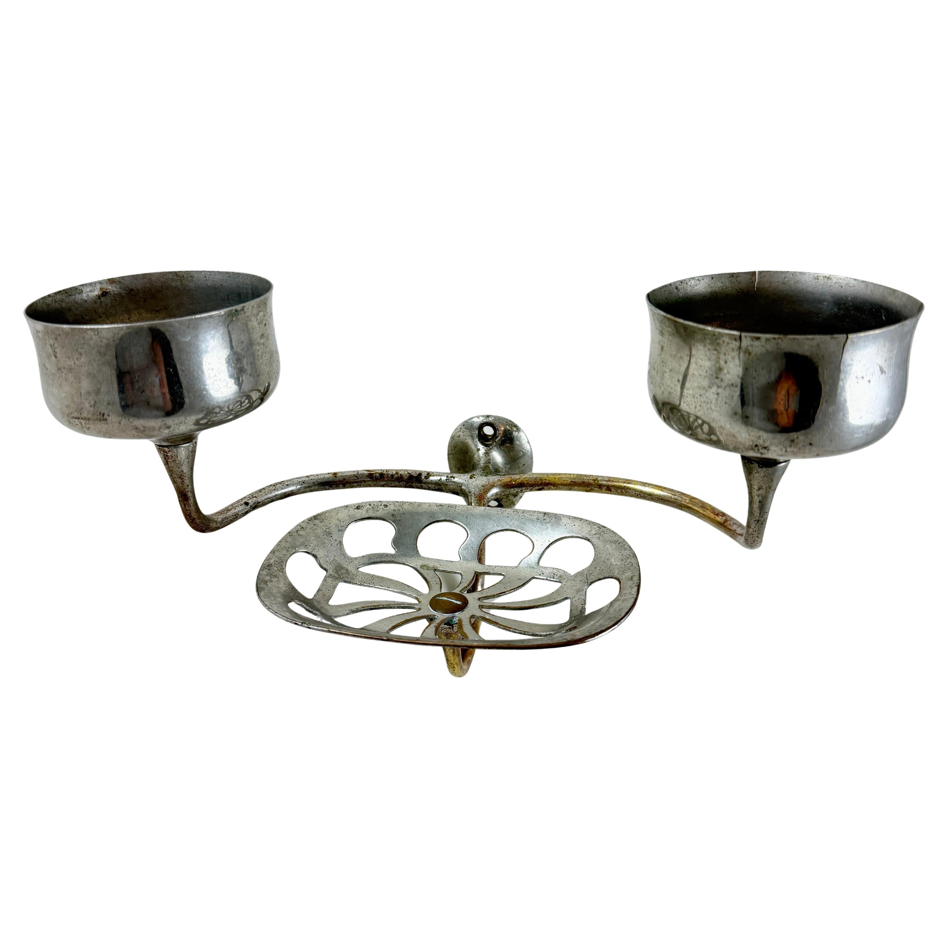 Nickel Plated Brass Wall Mounted Double Cup Holder and Soap Dish, circa 1902 in vendita