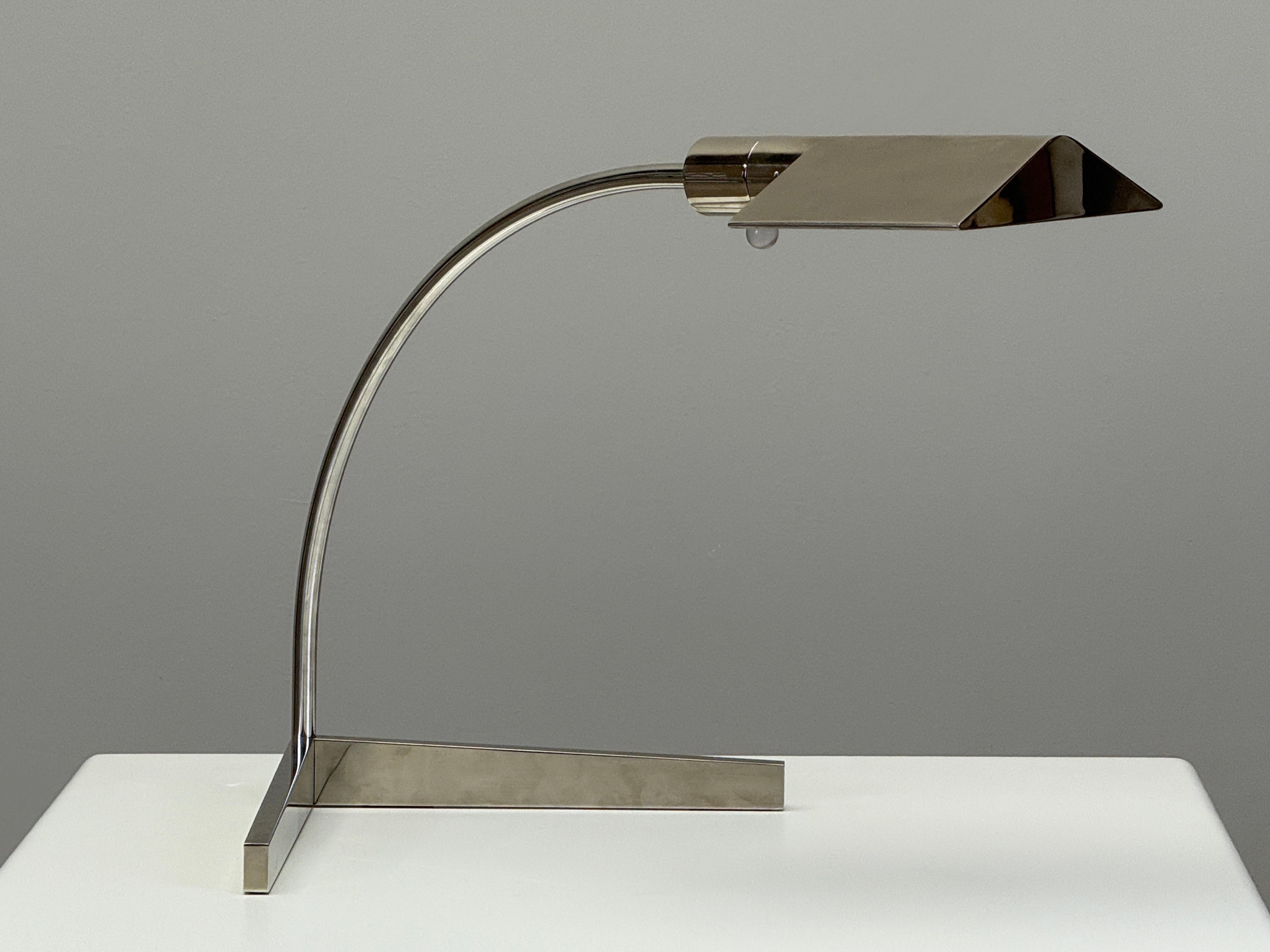 Nickel Plated Desk Lamp by Cedric Hartman In Good Condition For Sale In Dallas, TX