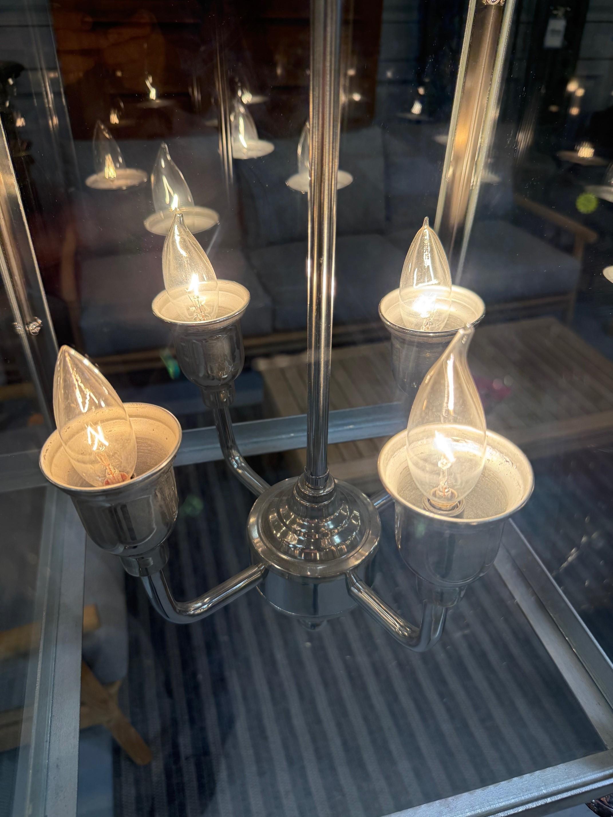 Vernickelt Laterne Stil Kronleuchter mit vier Center Lichter im Angebot 8