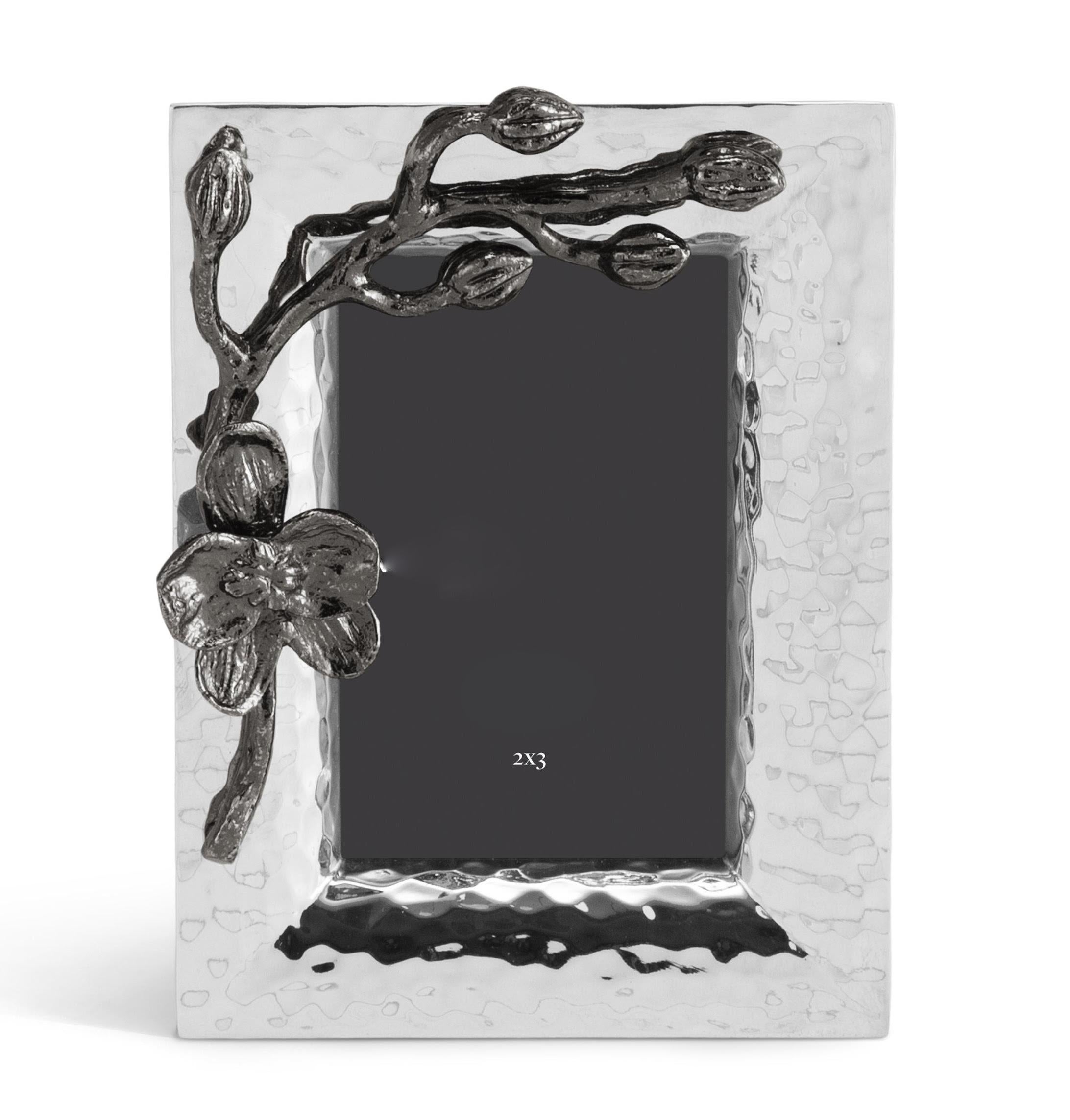 Marco de fotos en miniatura niquelado, diseño en forma de orquídea negra. Moderno en venta