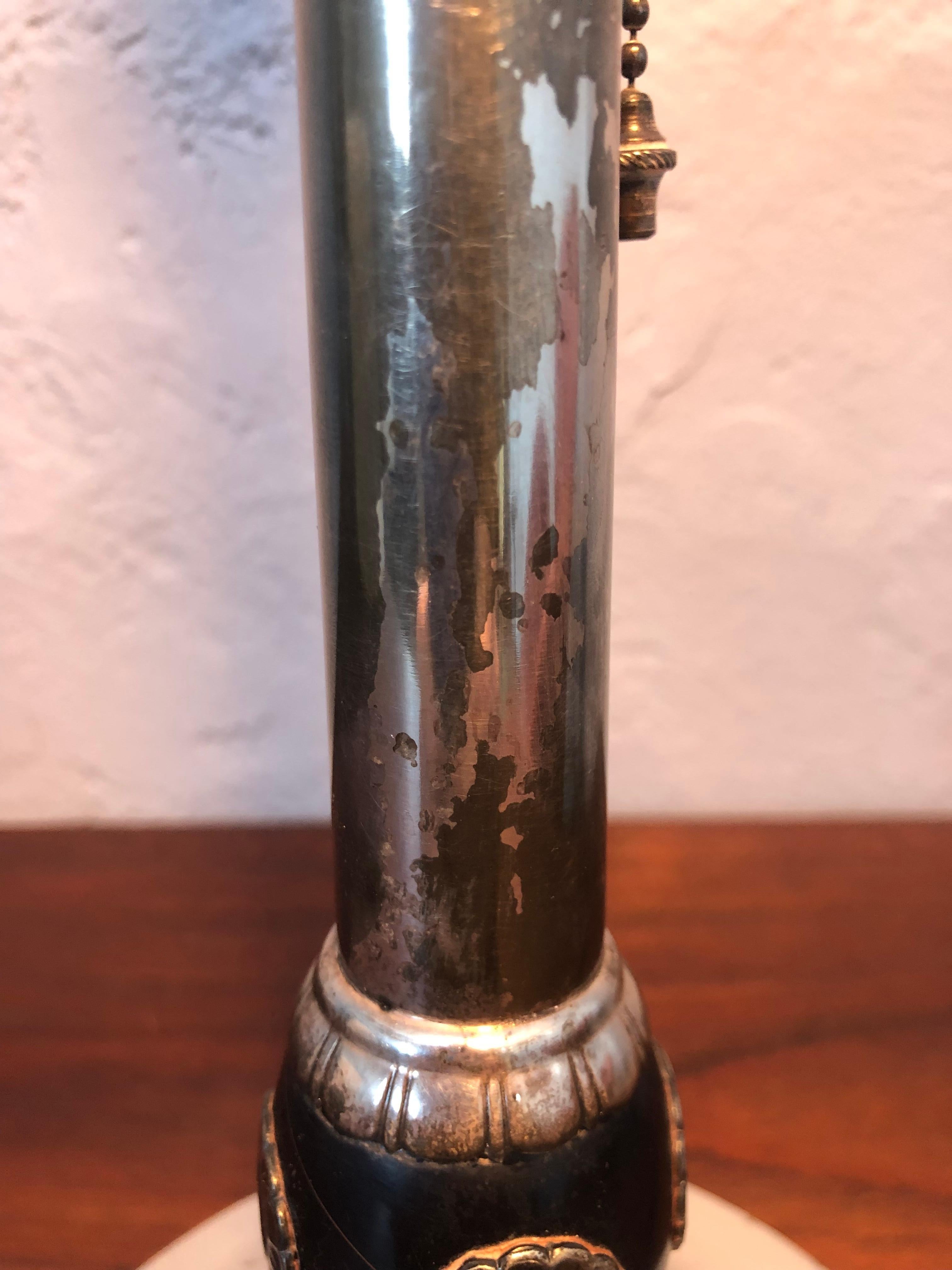 Vernickelte Silber-Art-Déco-Tischlampe aus den 1930er Jahren im Angebot 2