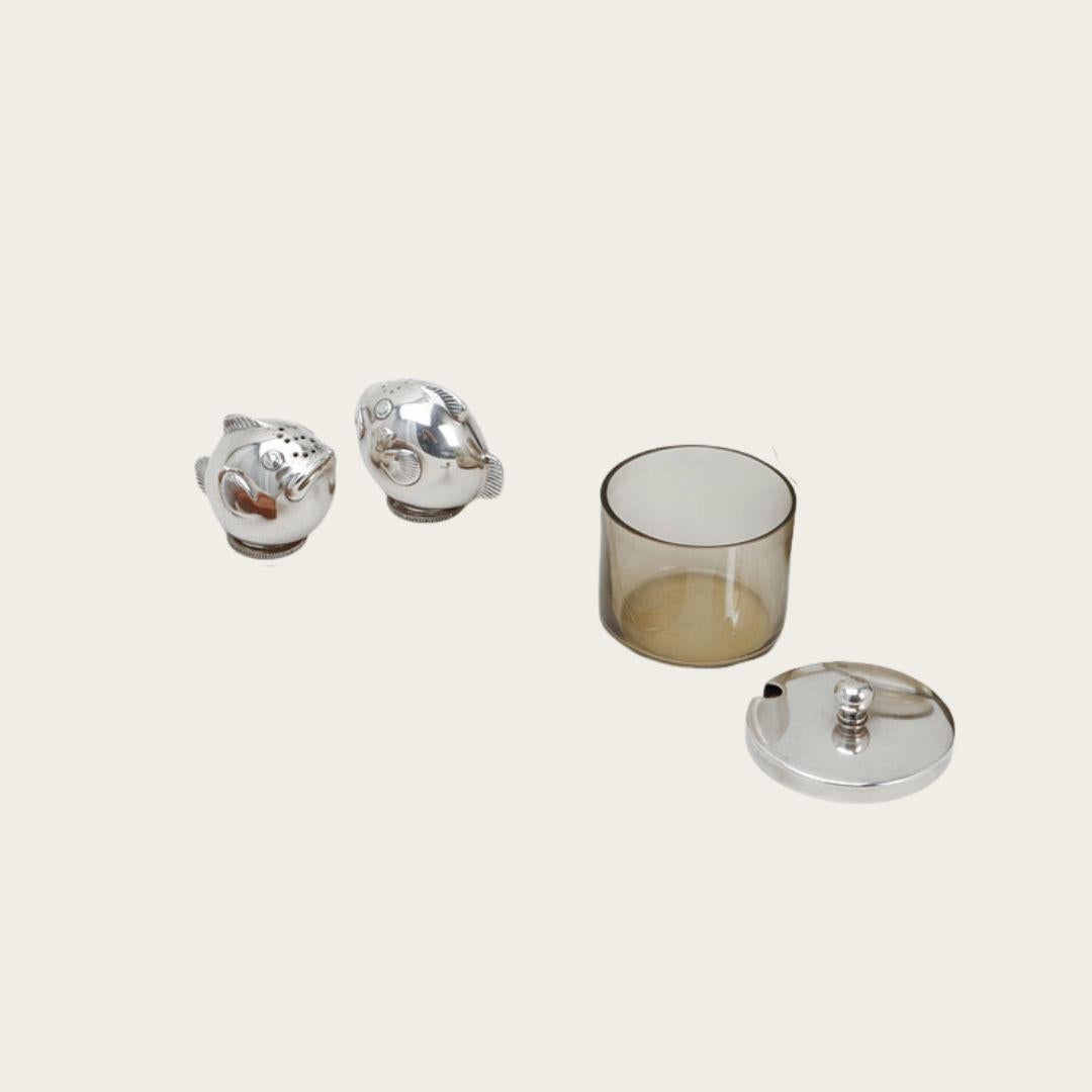 Metà XX secolo Set di condimenti e vassoio in argento nichelato e teak di GAB Sweden in vendita