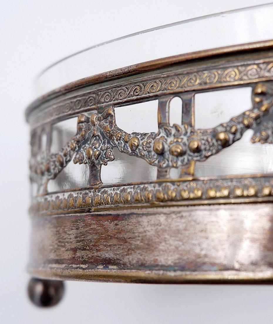 19th Century Nickel Silverplate French Louis XVI Oval Centerpiece - 19th For Sale