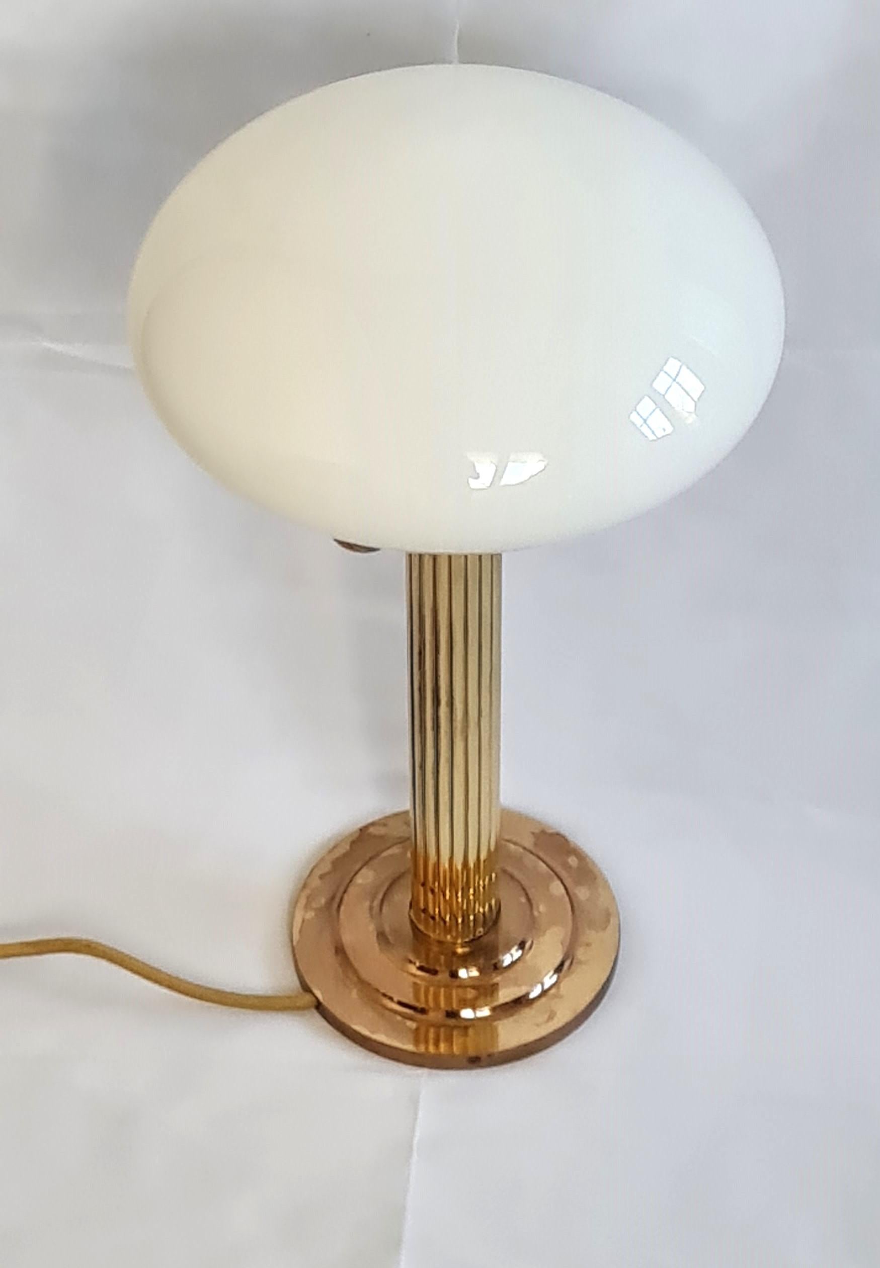 Jugendstil Lampe de table en nickel avec écran opale par Adolf Loos pour VILLA Steiner, années 1950 en vente