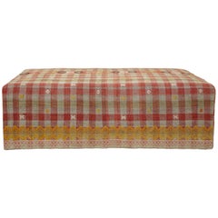Pouf Kilim vintage de la collection Nickey Kehoe