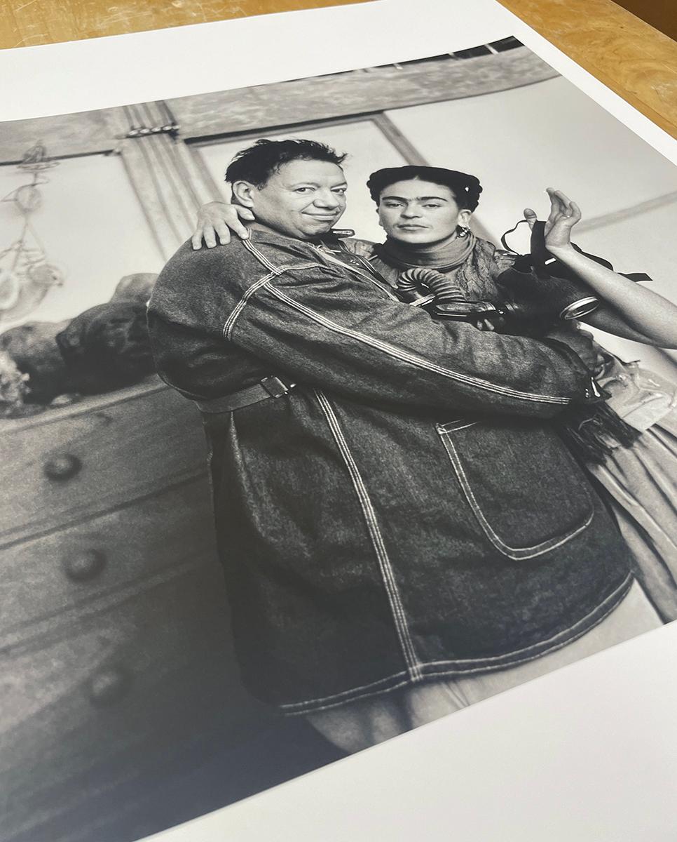 Frida and Diego with Gas Mask - Mexican Artists, Couple, Painter, Kahlo, Rivera For Sale 2