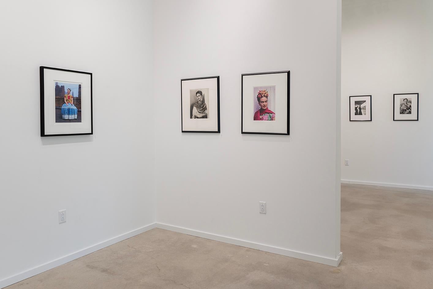 Frida à New York - Skyline, New York City, Portrait, Frida Kahlo, Celebrity en vente 3