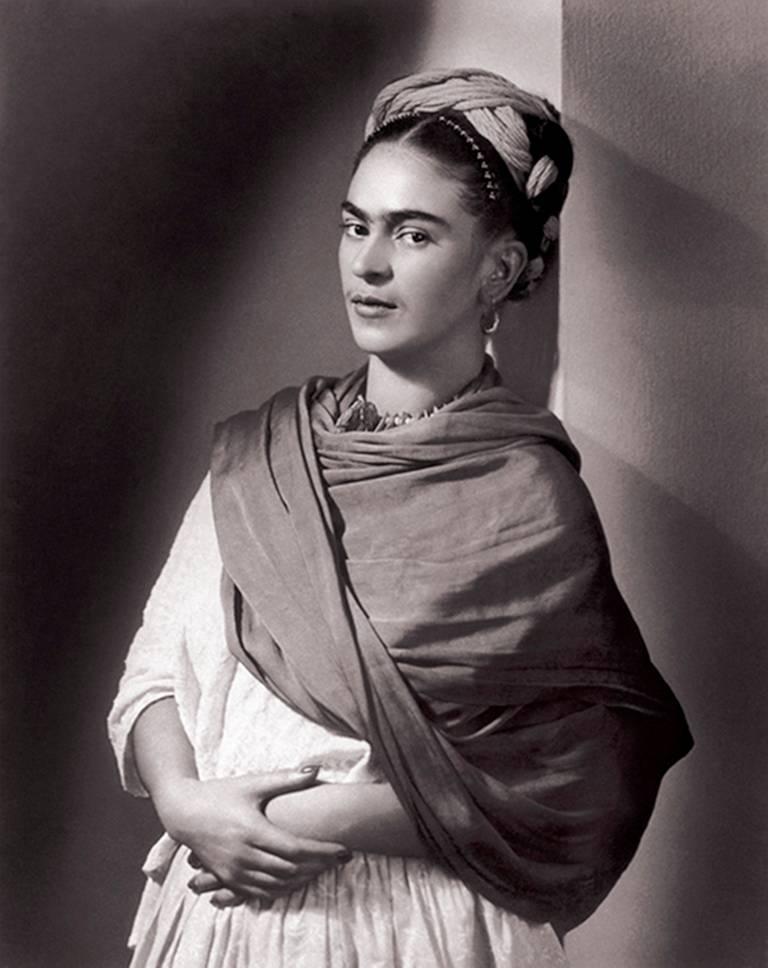 Frida Kahlo, The Breton Portrait – Schwarz-Weiß-Porträt, Celebrity, Frau