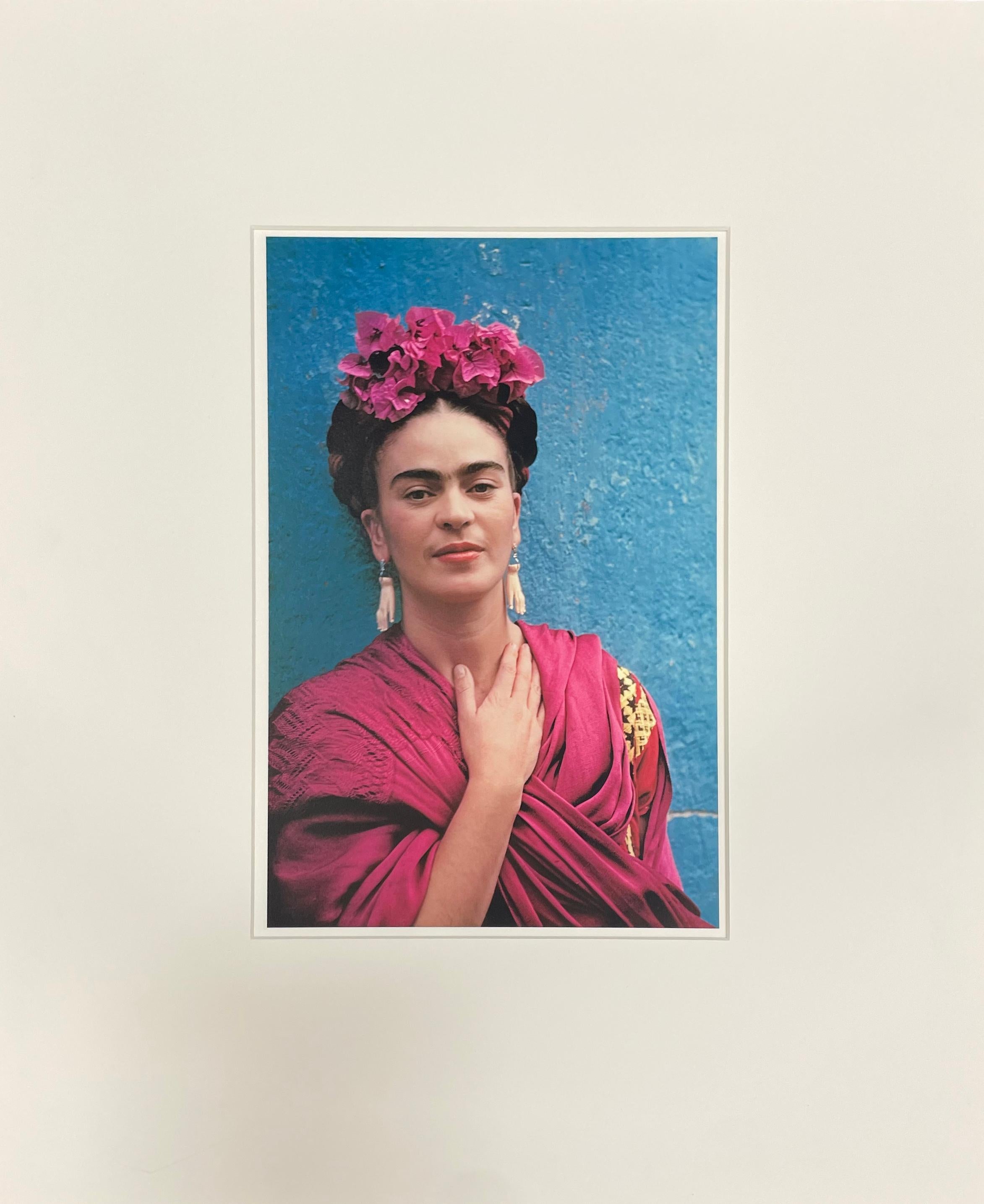 Frida with Picasso Earrings by Nickolas Muray, 1939, Carbon Pigment Print For Sale 1