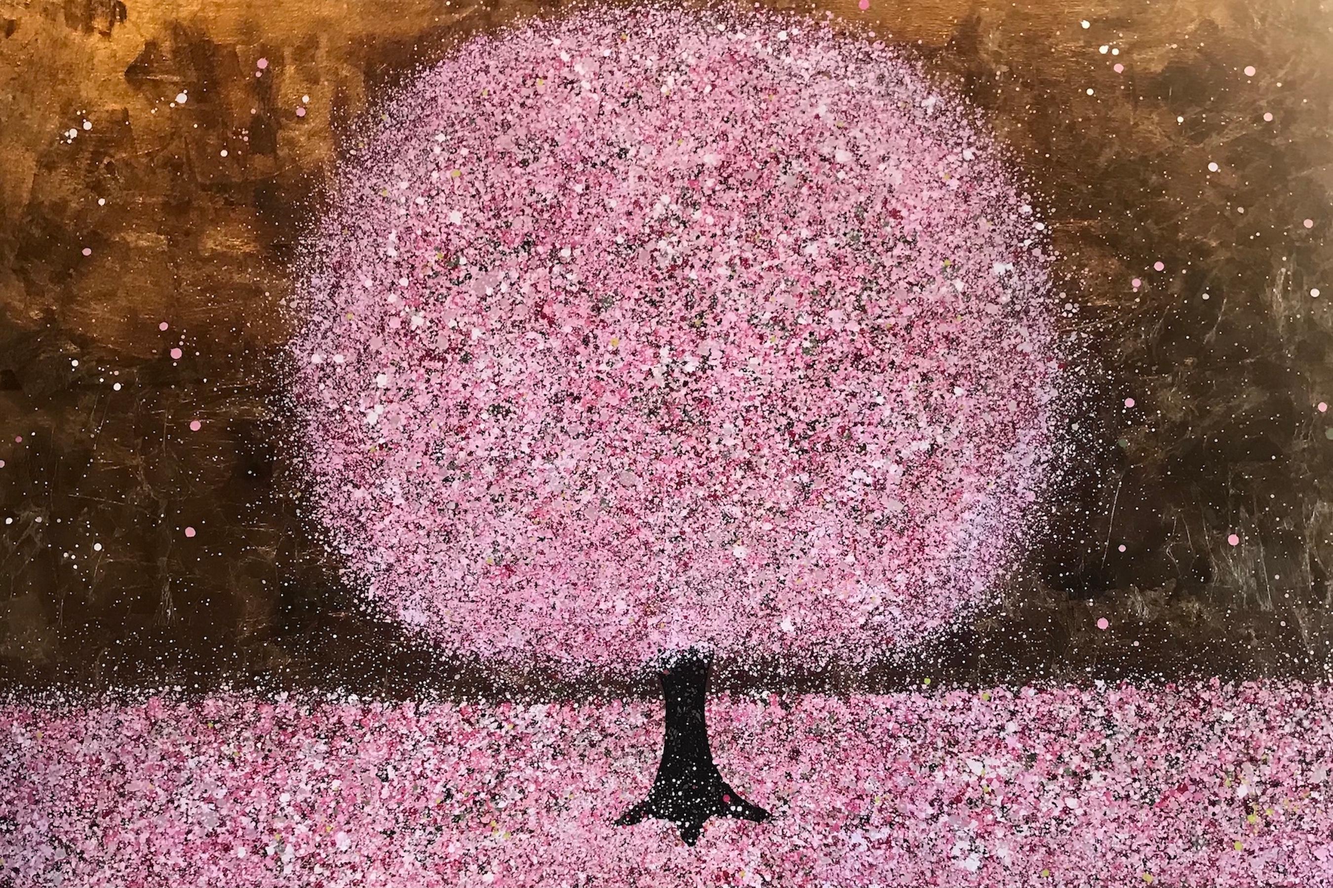 Nicky Chubb Landscape Painting – Blossoming in Spring, Goldbaumkunst, Rosa Kirschblütenblüten-Landschaftsgemälde