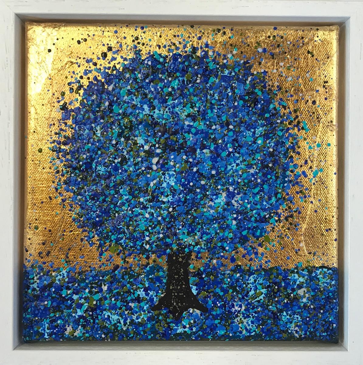 Pequeño árbol zafiro, Pintura original, Paisaje, Arte azul, Arte textural - Abstract Painting Azul de Nicky Chubb