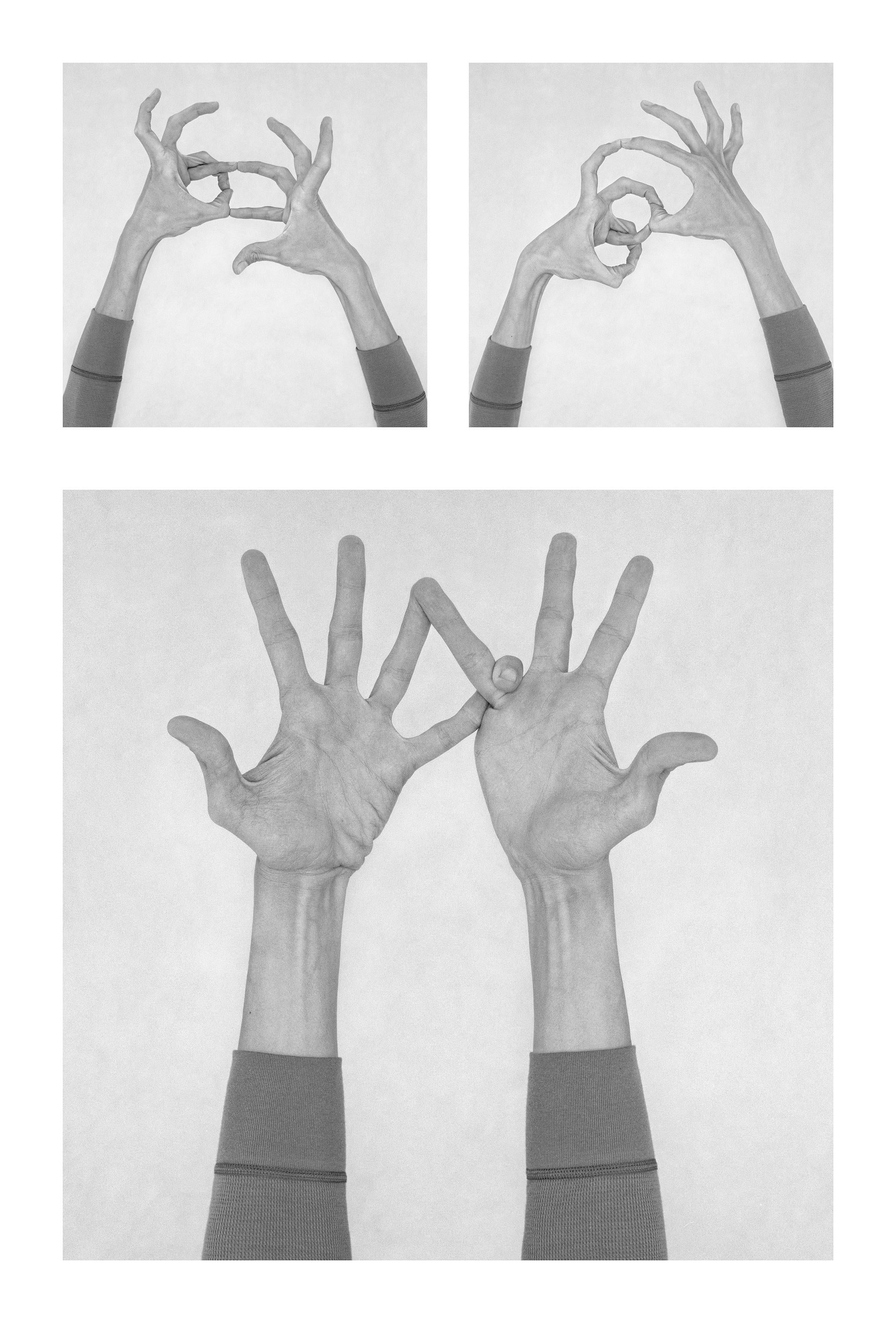 Nico Baixas / Gos-com-fuig Black and White Photograph – Ohne Titel I, ohne Titel XI und ohne Titel II, Hände. Aus der Reihe Chiromorphose