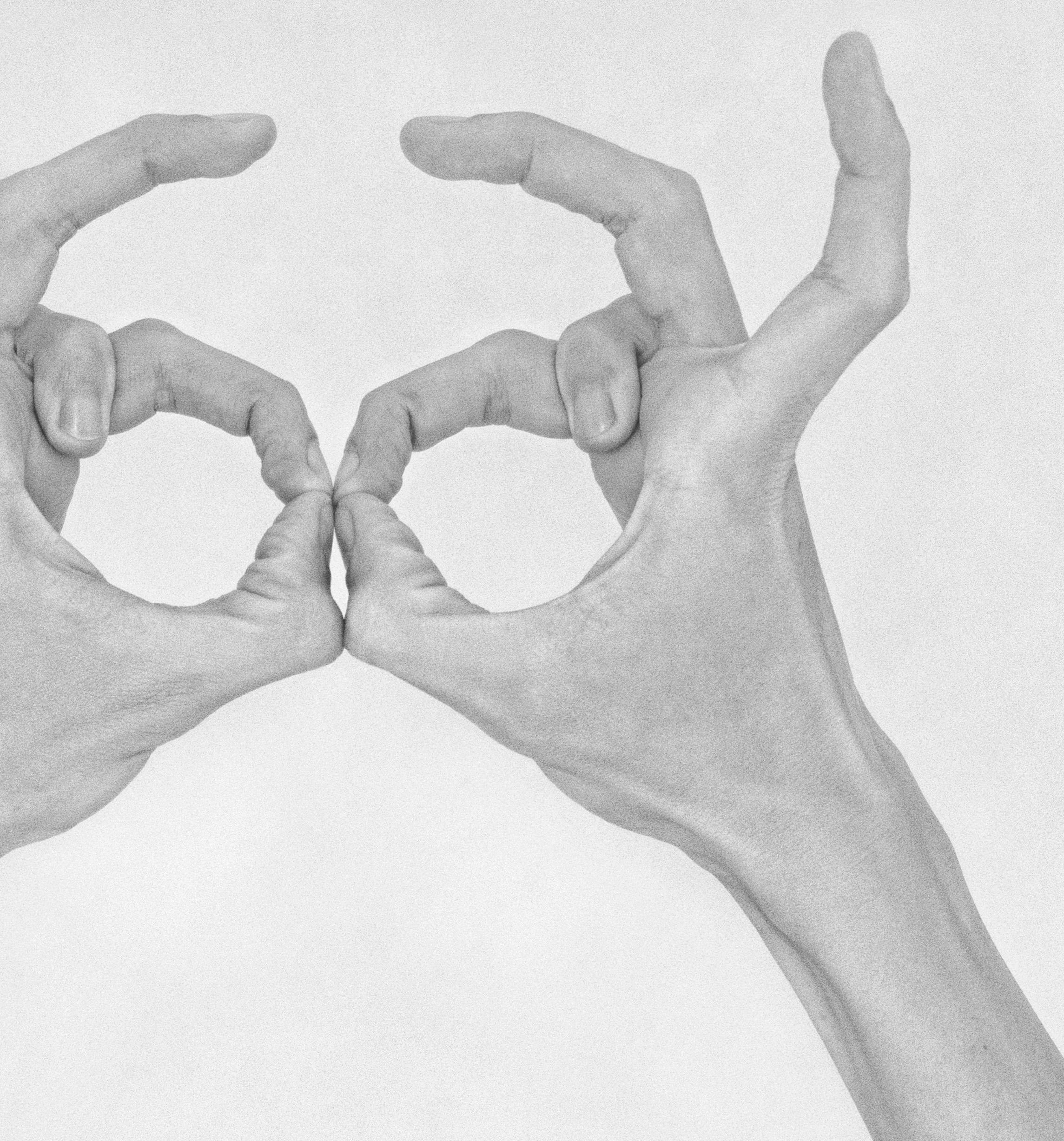 Ohne Titel XX. Aus der Serie Chiromorphose. Die Hände. Schwarzweiß-Fotografie (Ästhetizismus), Photograph, von Nico Baixas / Gos-com-fuig