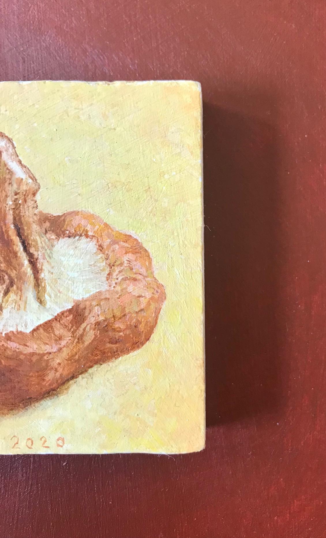 ''Shiitake'' Contemporary Dutch Miniature Still Life Painting of a Shiitake - Brown Figurative Painting by Nico Heilijgers