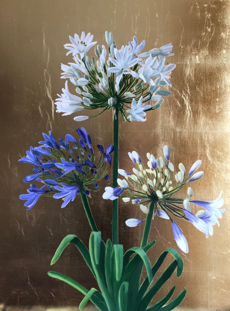 Nicola Currie Still-Life Painting - Agapanthus on Gold.  Contemporary Mixed Media Floral Painting