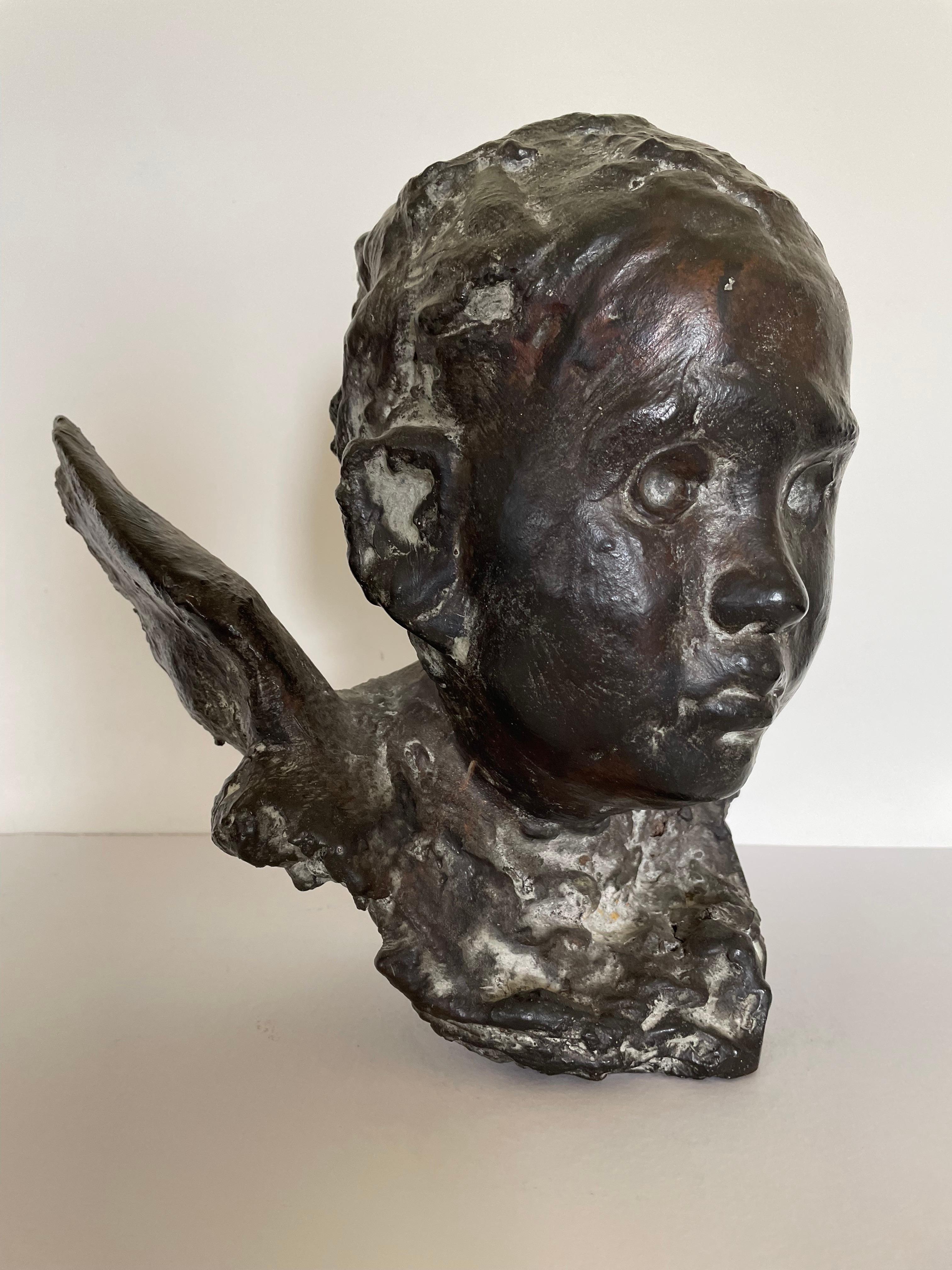 Mrs Samuelson's Baby Angel - Buste en bronze britannique contemporain de Nicola Hicks en vente 1