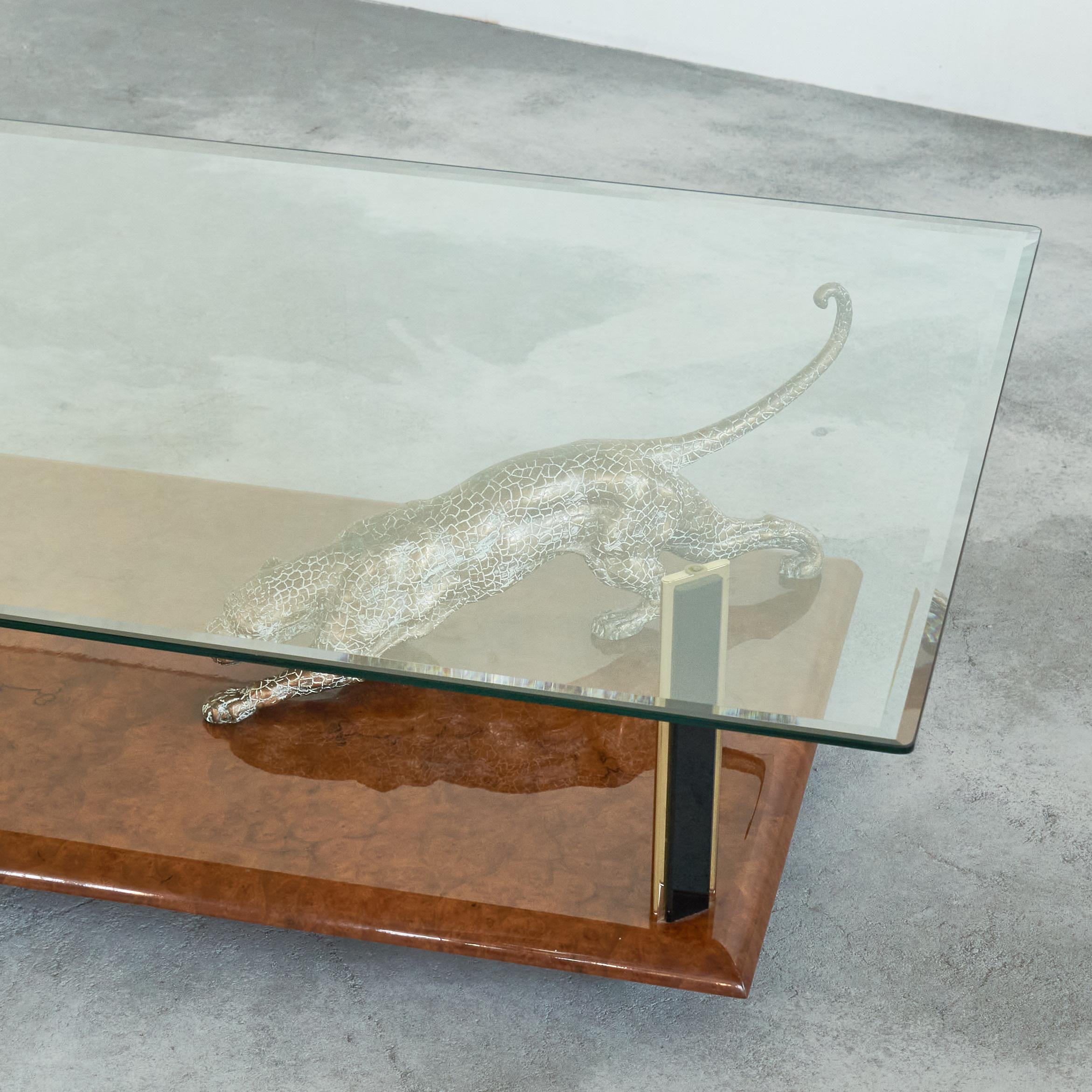 Fait main Table basse Jaguar de Nicola Voci en bronze, ronce de bois et verre biseauté des années 1970 en vente