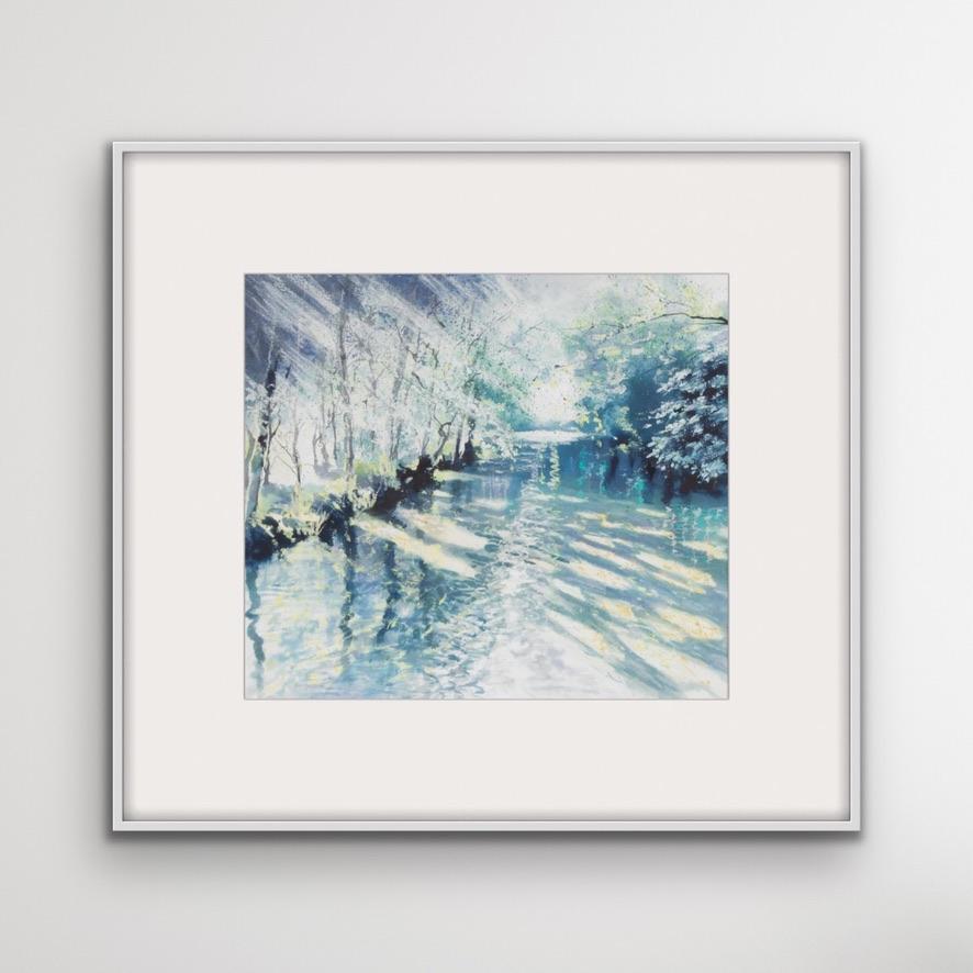 Lampe de rivière ancienne, peinture originale, art de paysage, peinture de rivière doublée d'arbres - Contemporain Painting par Nicola Wiehahn