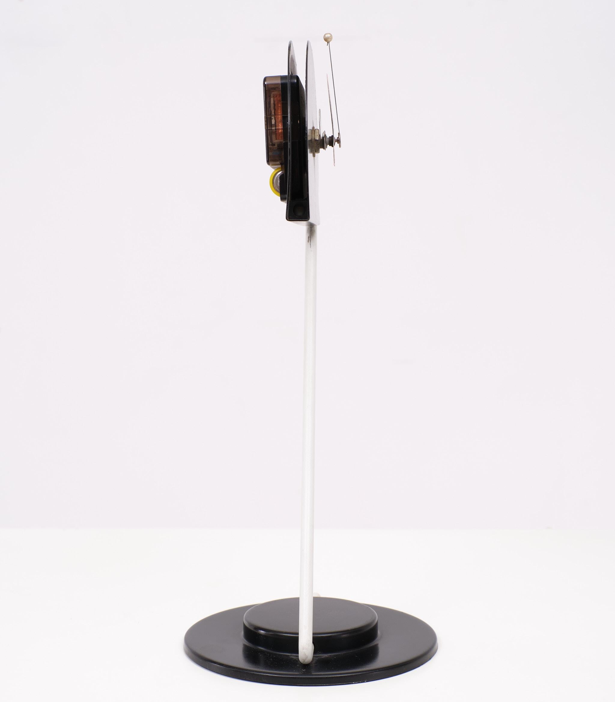 Fin du 20e siècle Nicolai Canetti - Artec - Horloge de table des années 1980  en vente