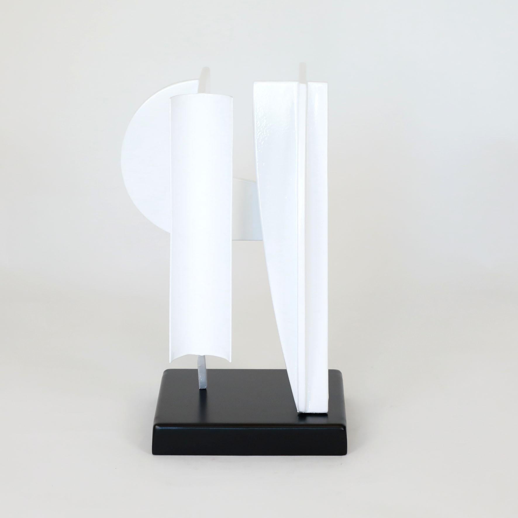 Abstract sculpture  - Nicolas Dubreuille - Geometric, Contemporary, White For Sale 1
