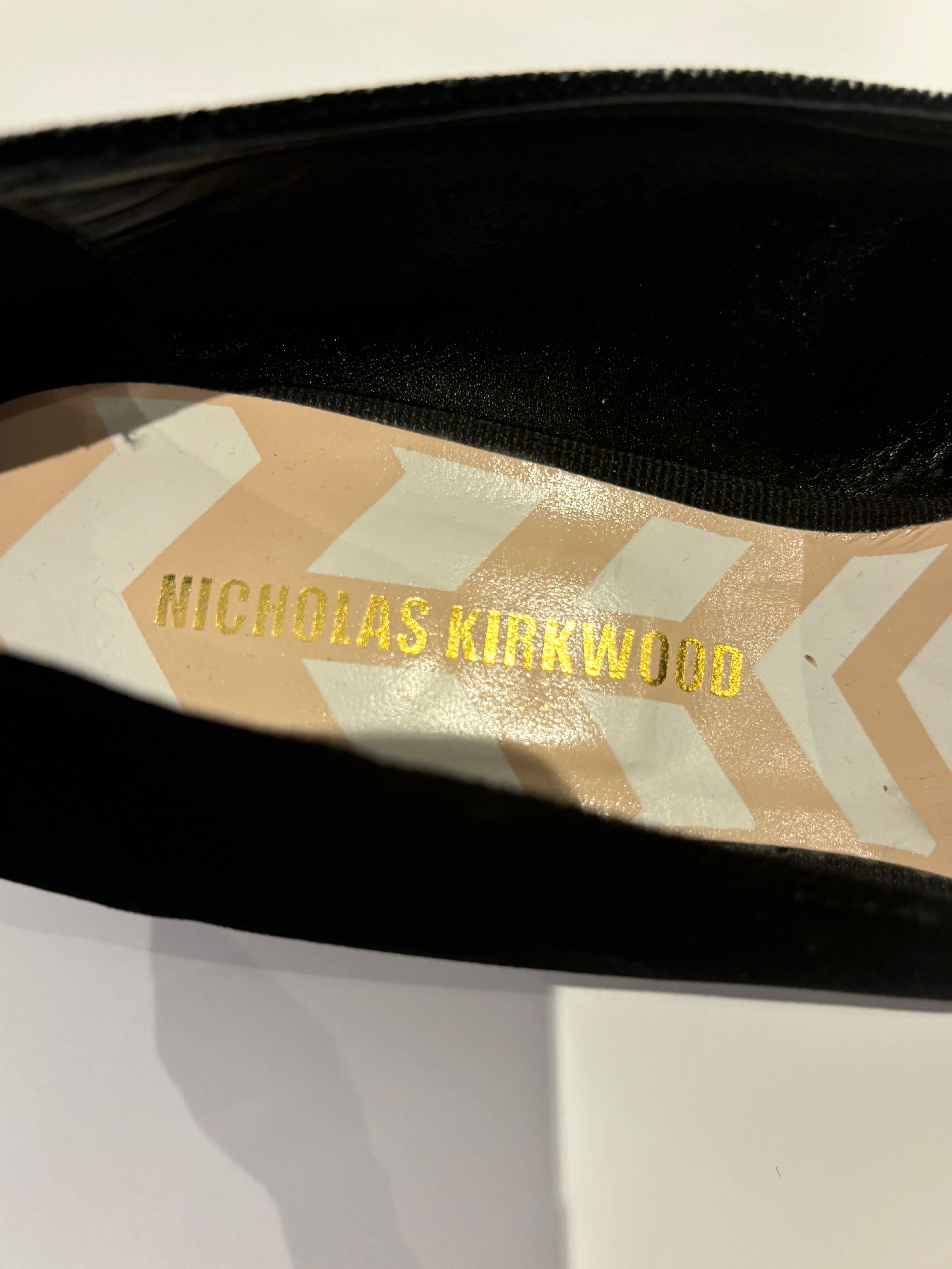 Nicolas Kirkwood Never getragene Beya-Flats aus schwarzem Samt mit Perlenverzierung 38 mit Box im Zustand „Hervorragend“ im Angebot in Port Hope, ON