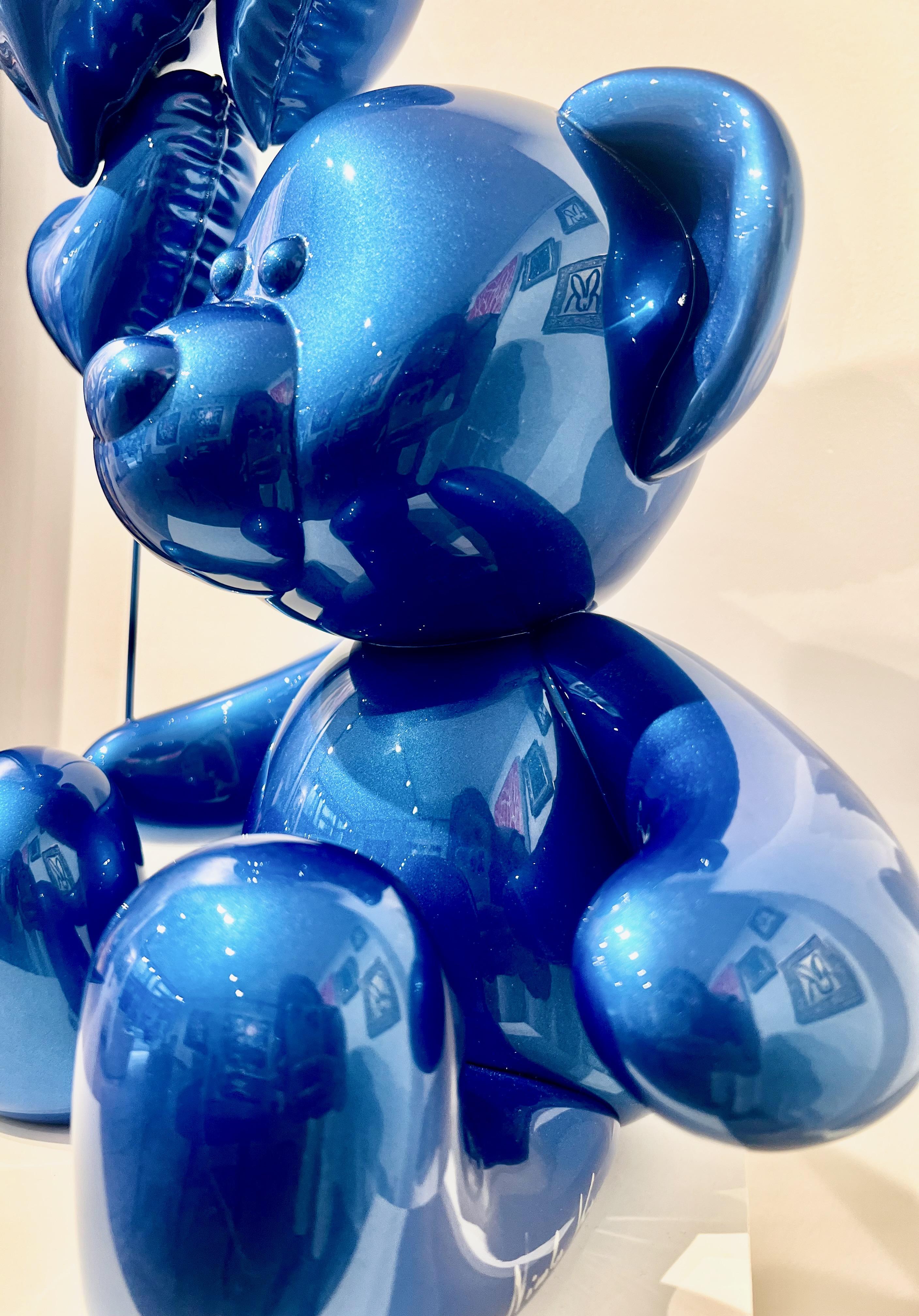 Teddy Love Blue Cote d'Azur - Pop Art Sculpture by Nicolas Krauss