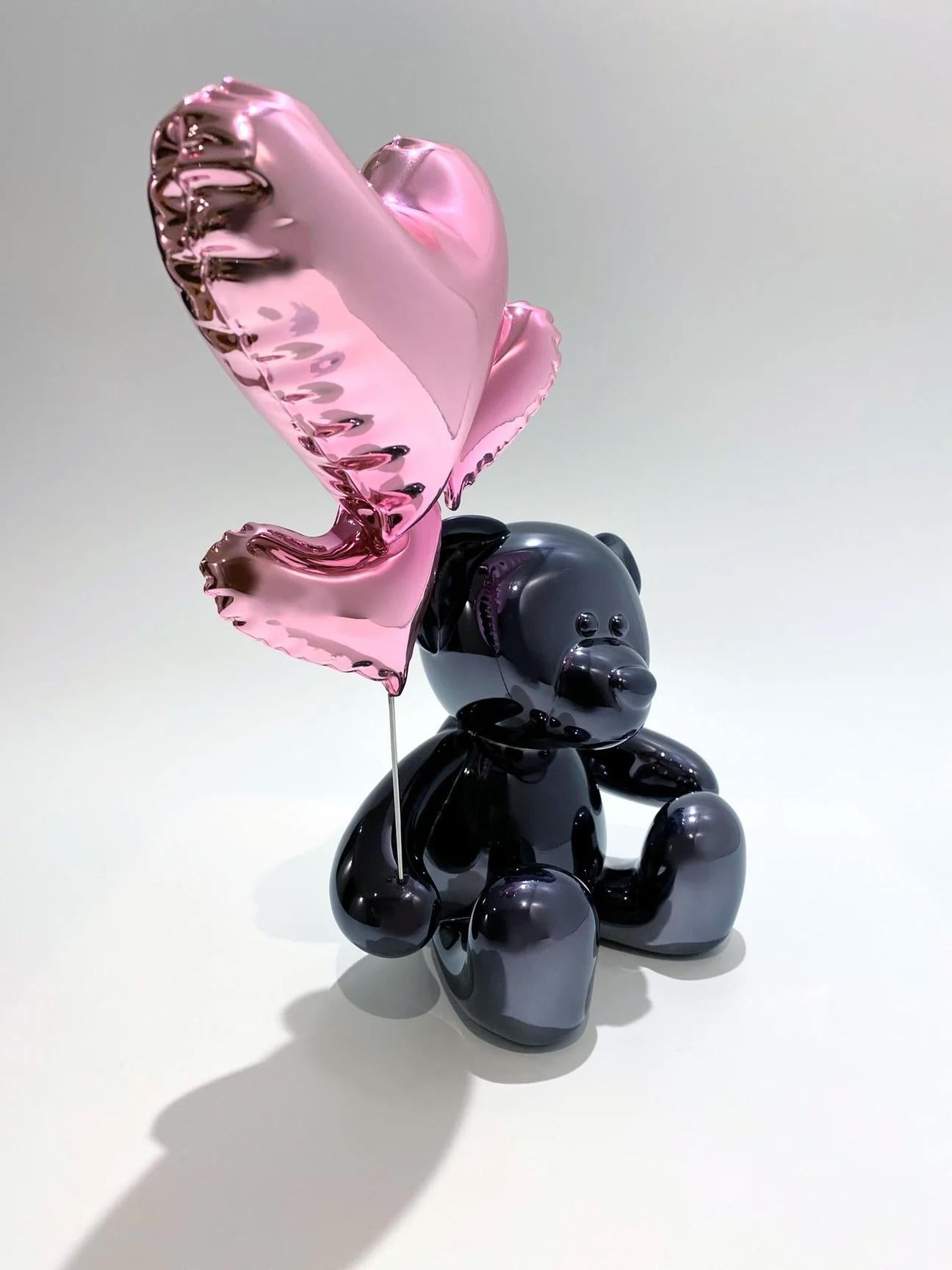 Teddy Love - Chrome Black & Pink - Pop Art Sculpture by Nicolas Krauss
