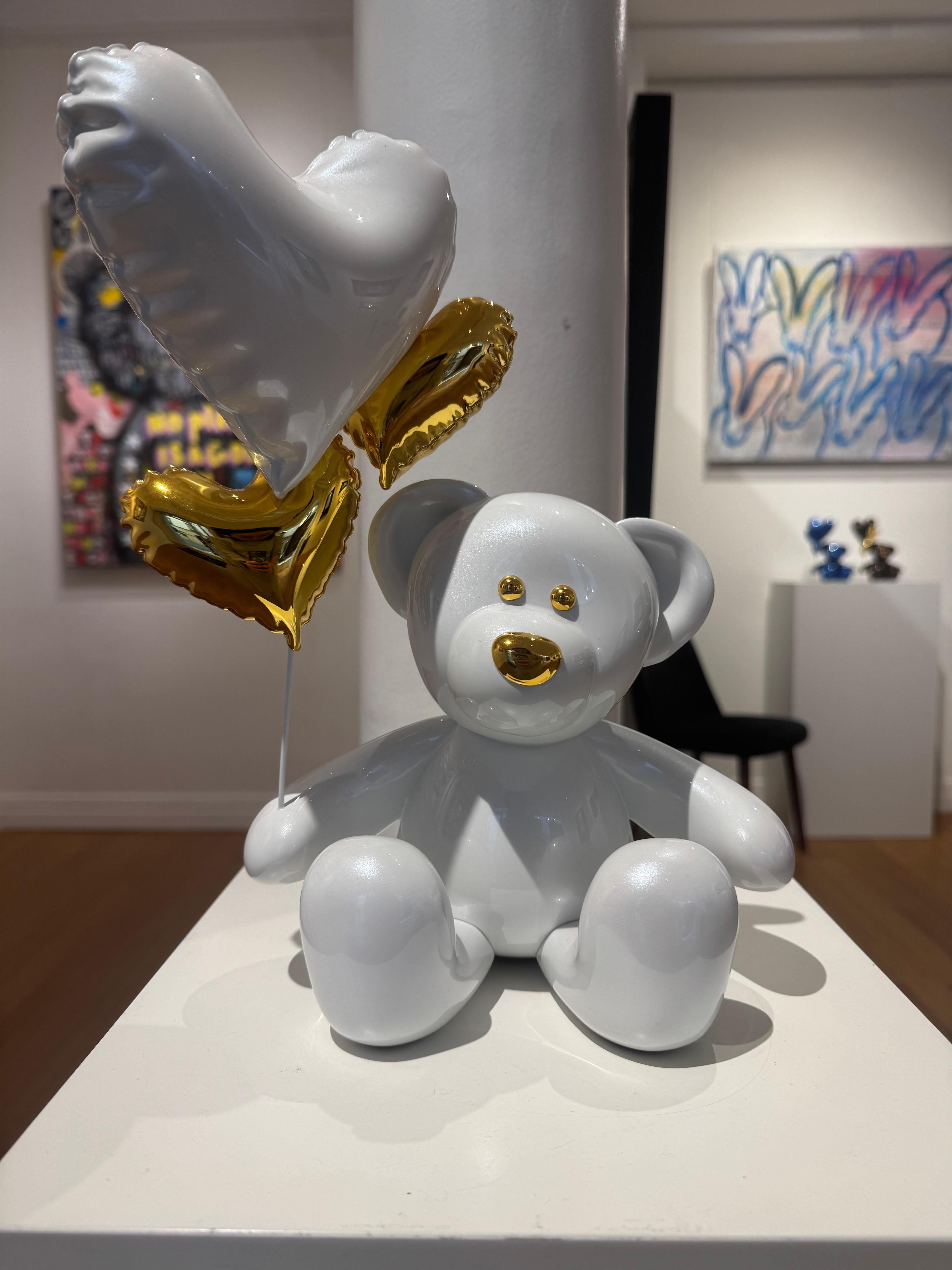 Teddy Love - Pearl White & Gold For Sale 2