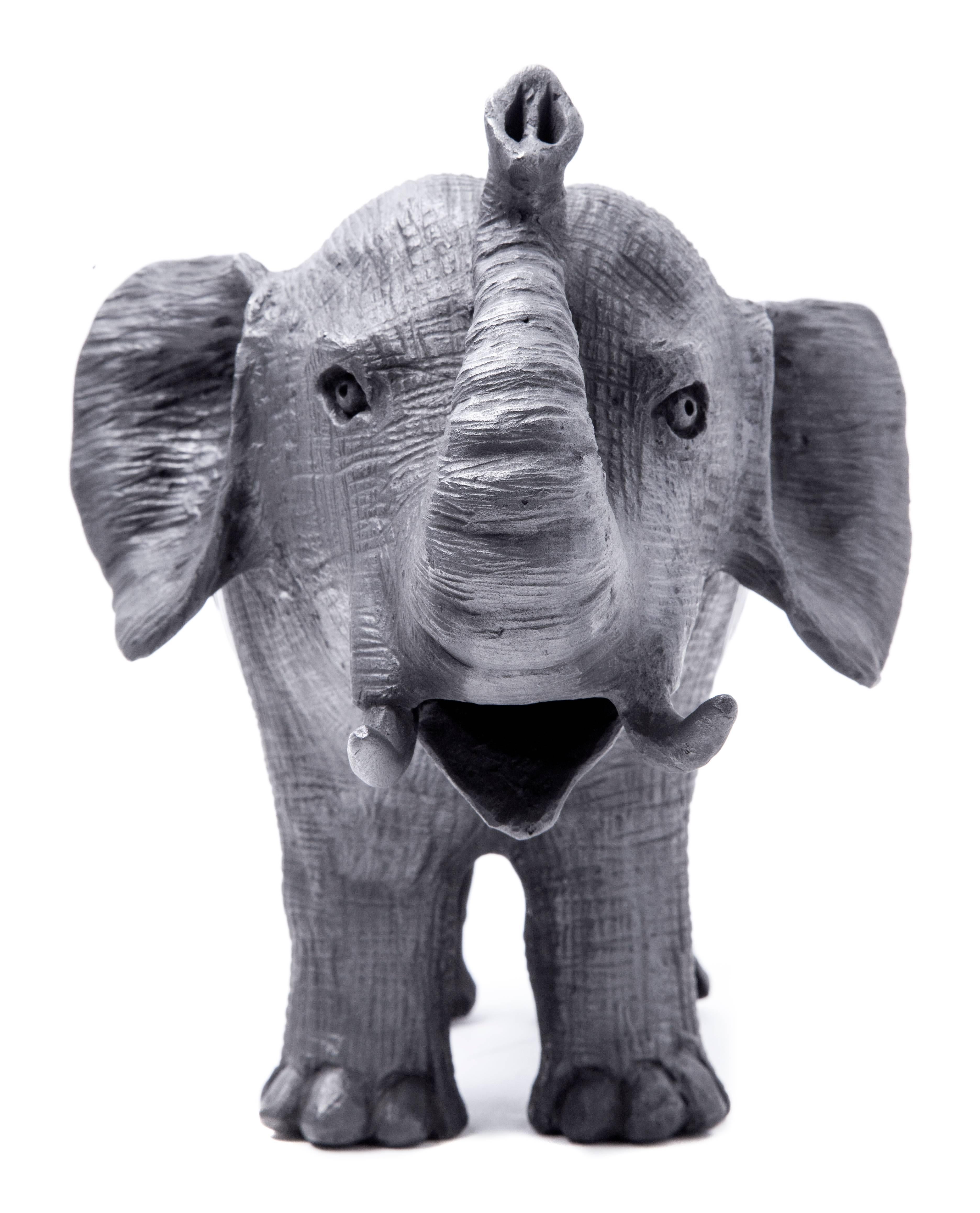 12'' Elefantes / Ceramics Mexican Folk Art Mata Ortiz - Sculpture by Nicolas Ortiz Ortega