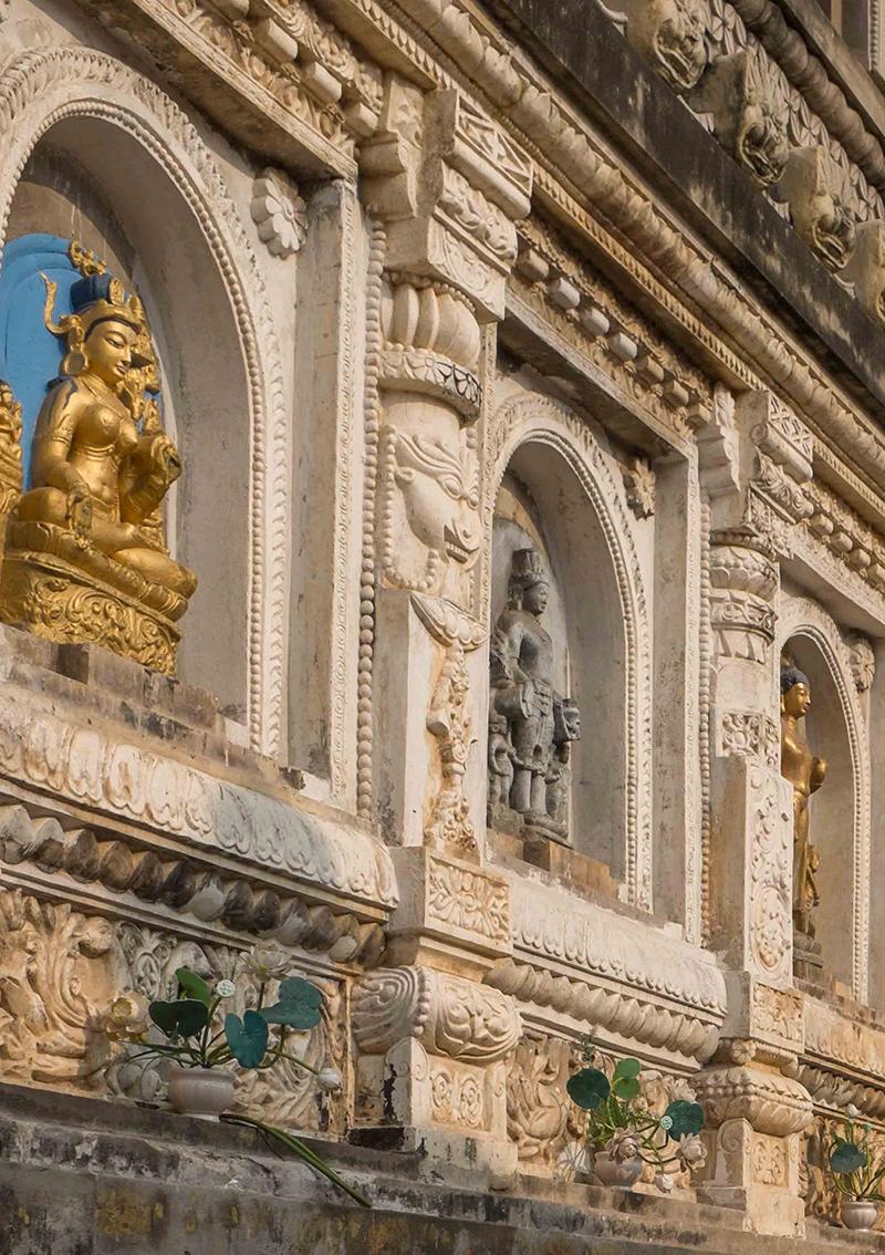 Fotografieren Sie
Digitaler Druck
Die Größe variiert je nach Ausgabe
Dieses Werk wird mit einem Echtheitszertifikat geliefert.

Bodh Gaya liegt am Ufer des Flusses Niranjana und ist eine heilige Pilgerstätte, die Teil des