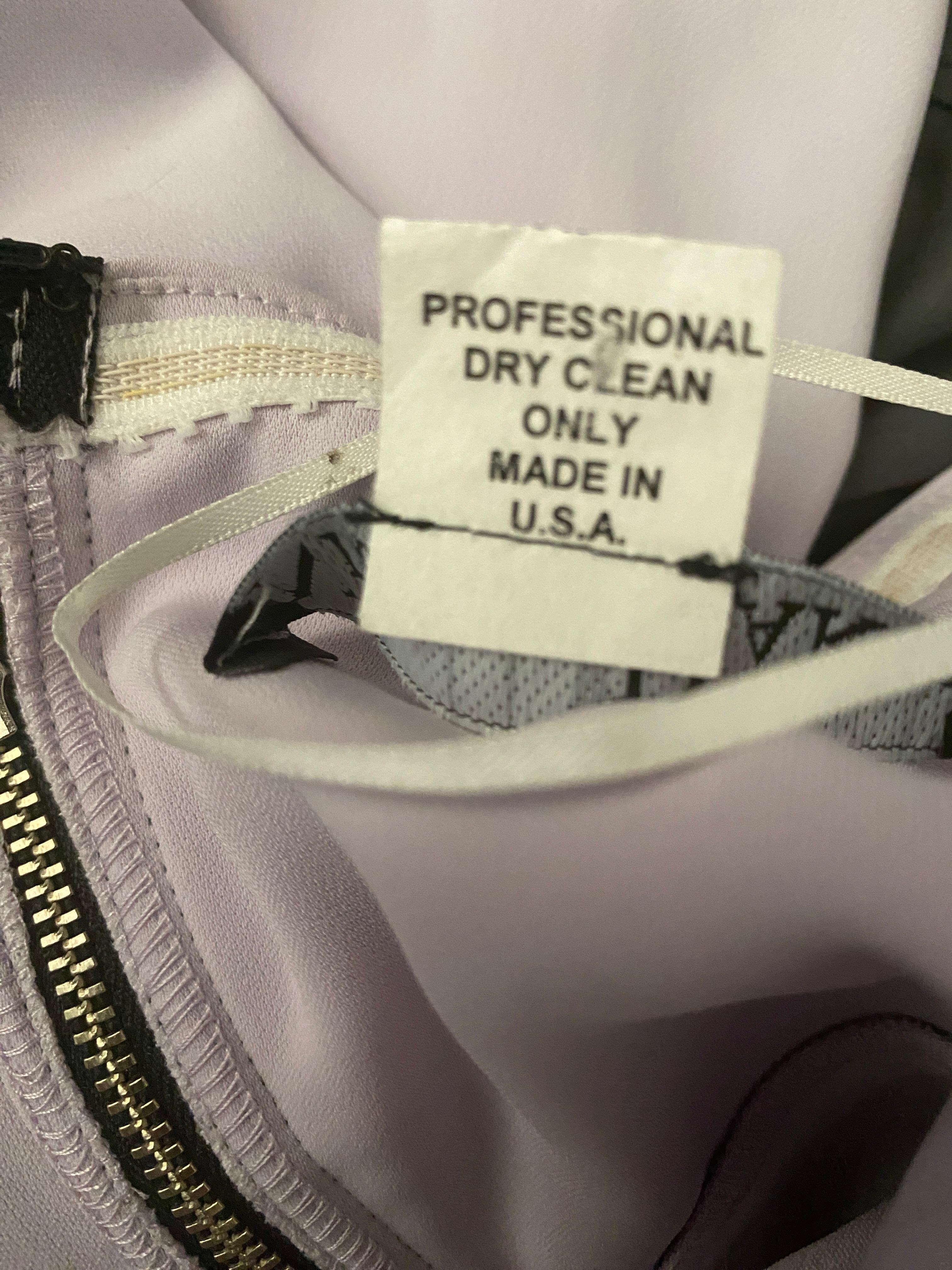 Nicole Batki Drapierte eine Schulter Sexy Lila Langes Kleid Größe 12 im Angebot 12