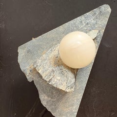 Alabaster Slate Sculpture , le blanc et le noir