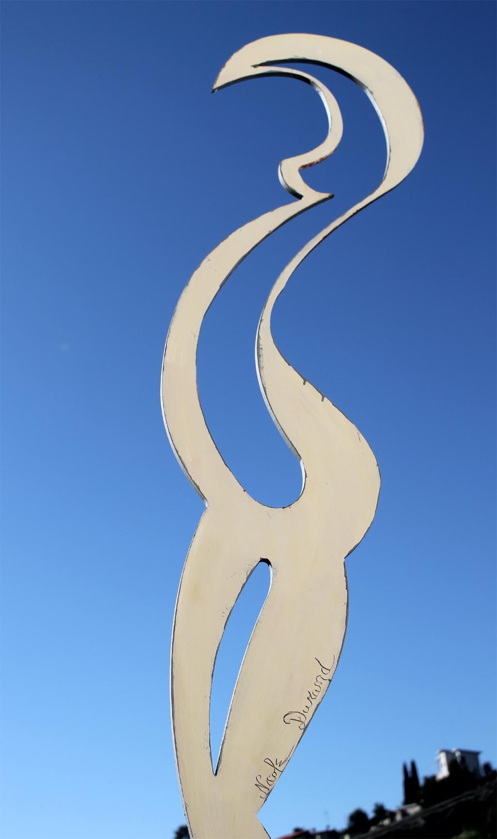 Le Cygne - 21st Century Contemporary Painted Metal Outdoor Monumental Sculpture  For Sale 1