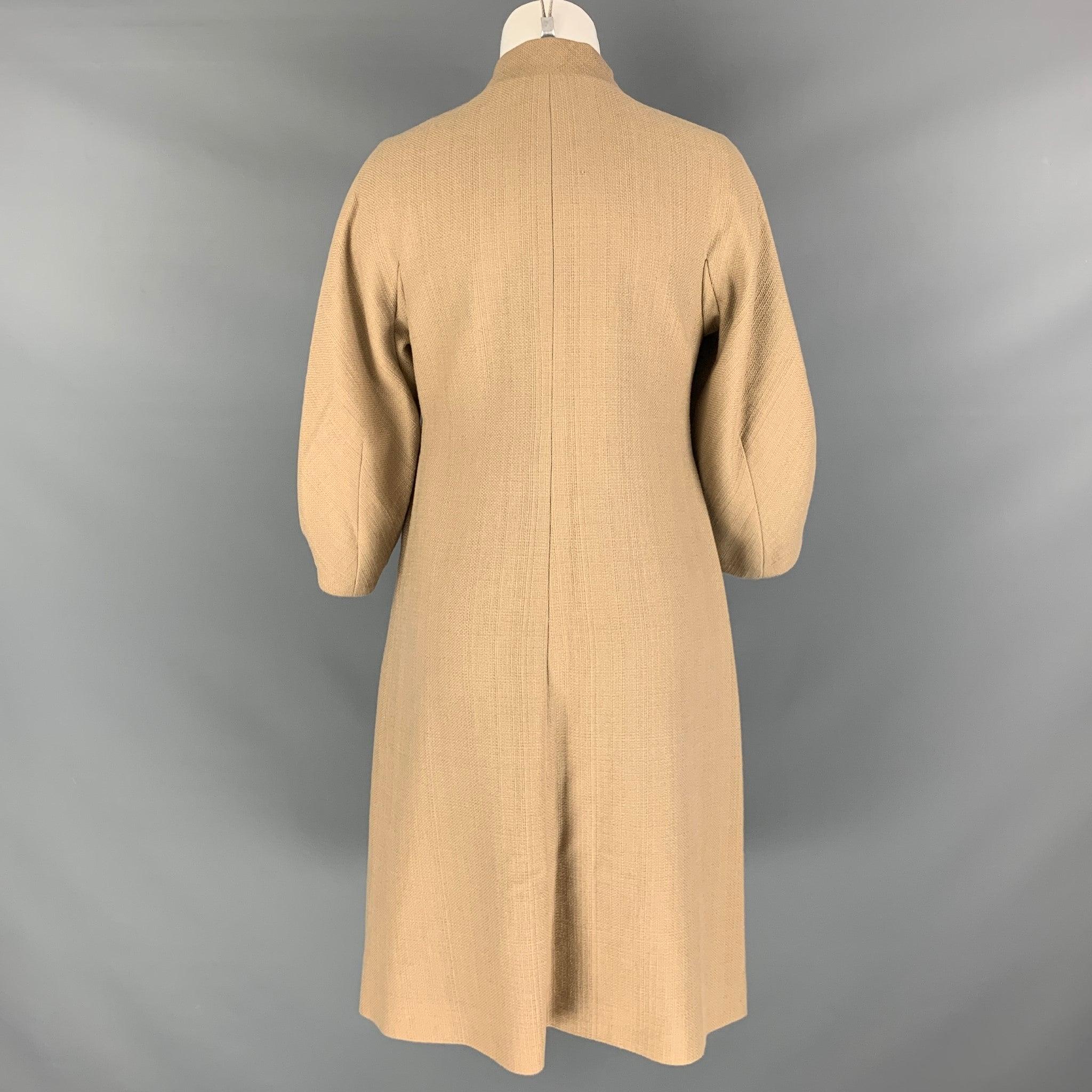 NICOLE FARHI Size 6 Beige Cotton 3/4 Sleeves Coat In Excellent Condition For Sale In San Francisco, CA