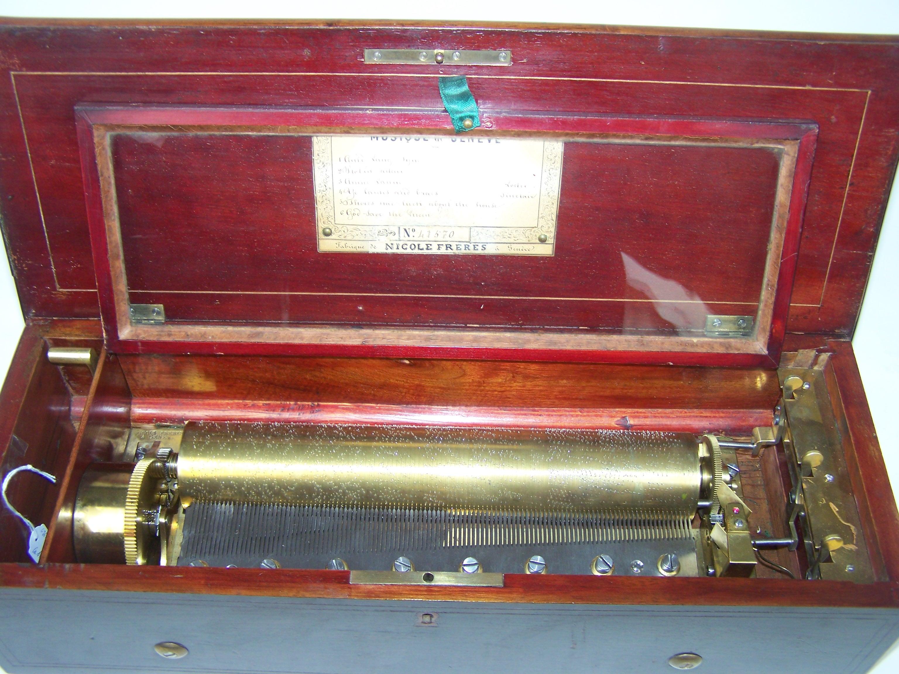 Nicole Freres carillon a mandolino a 6 melodie in vendita 3