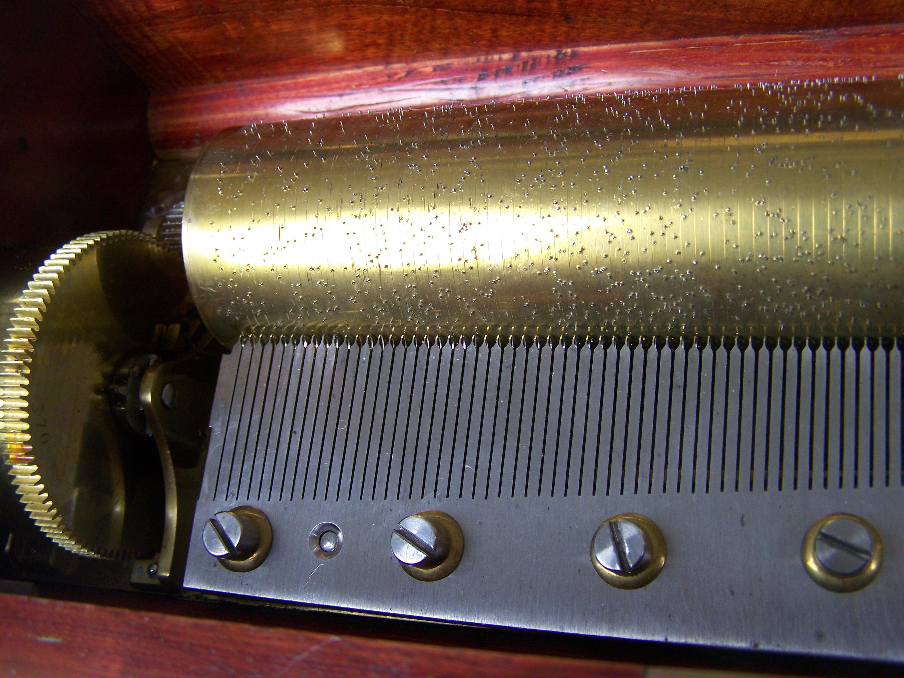 Nicole Freres carillon a mandolino a 6 melodie in vendita 5