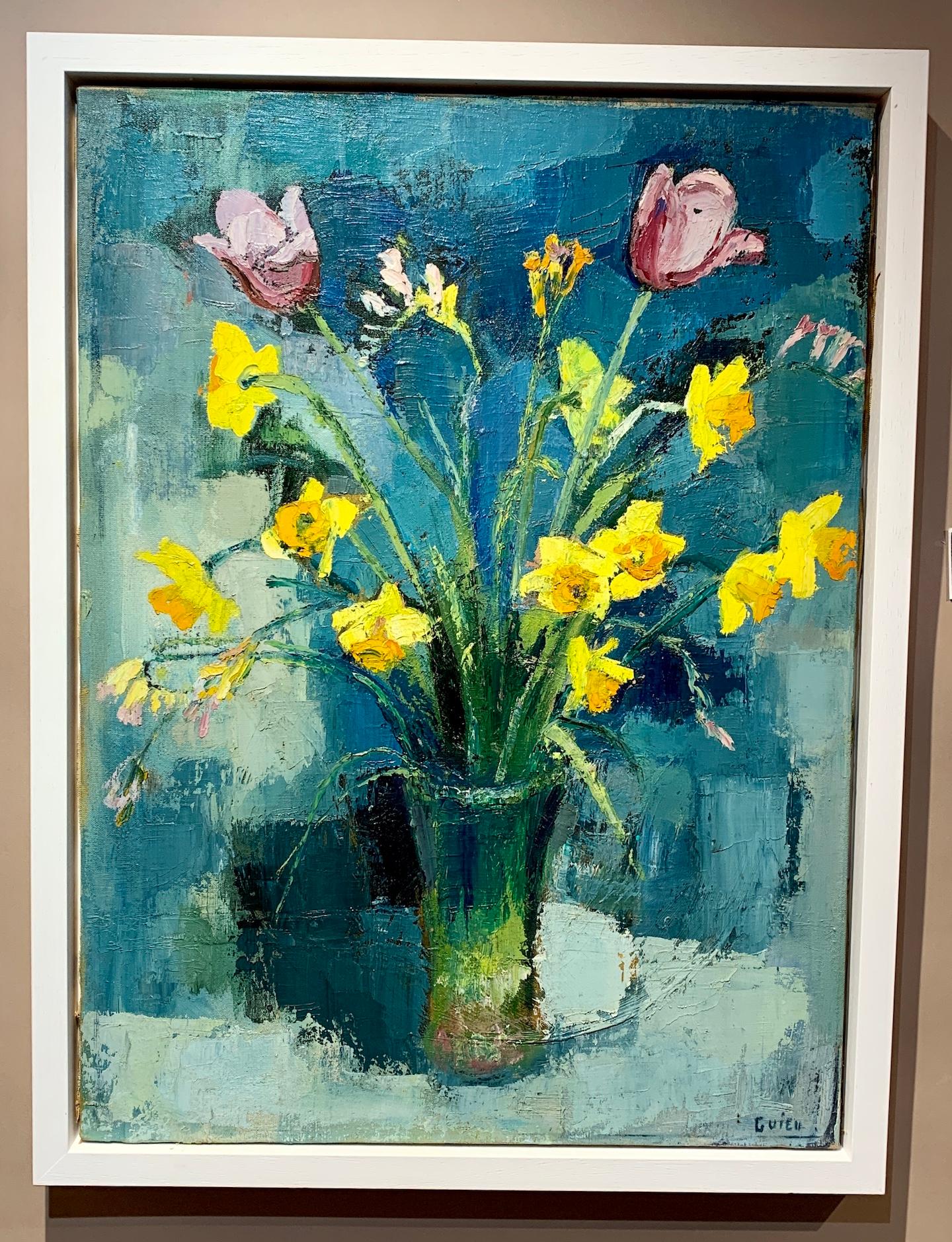 Still-Life Painting Nicole Guieu - Nature morte impressionniste du XXe siècle de  Un vase en forme de daffodils jaunes et de tulipes roses