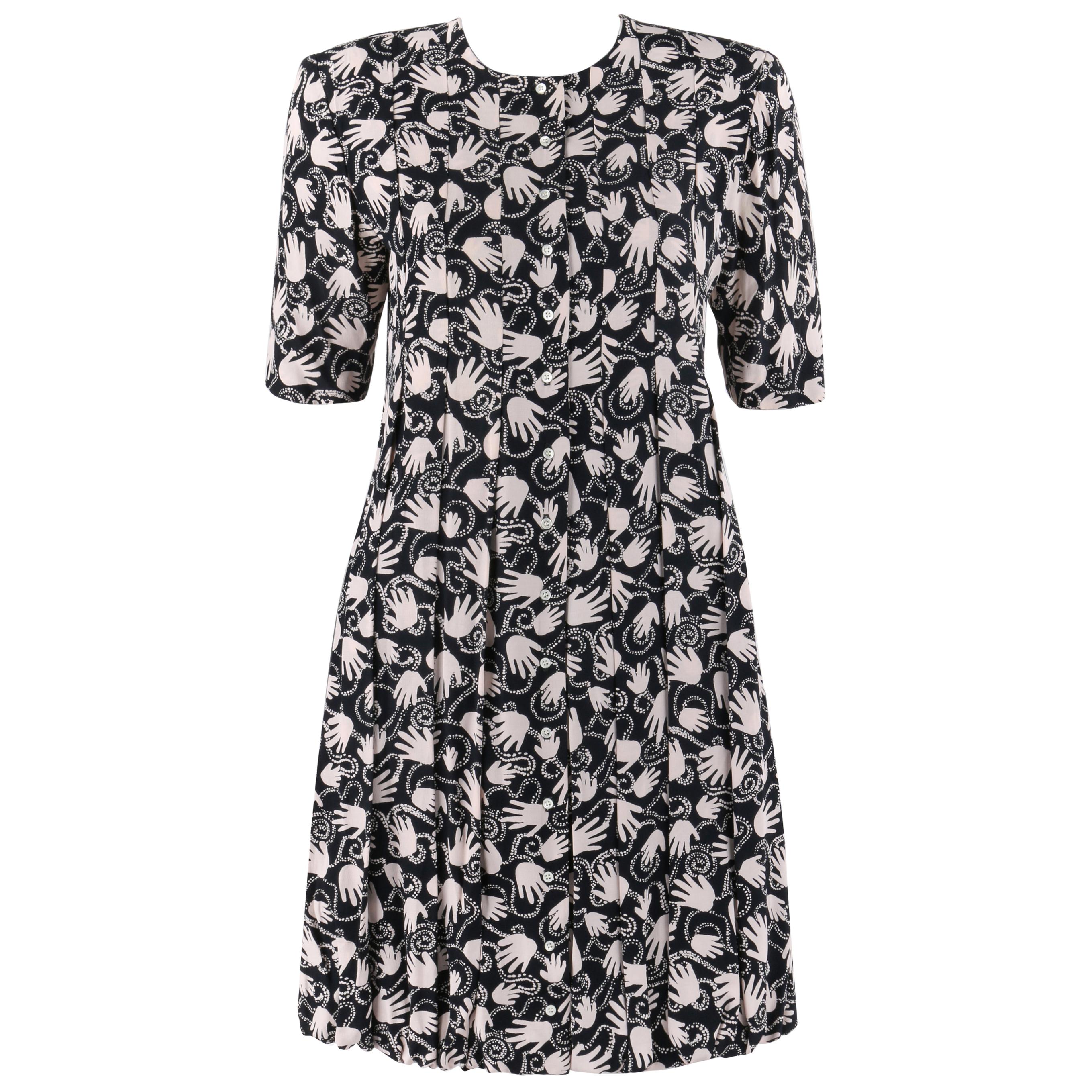 NICOLE MILLER ca. 1980er Jahre Limitierte Auflage Schwarz-Weißes Kleid mit Handdruck und Knopfleiste im Angebot