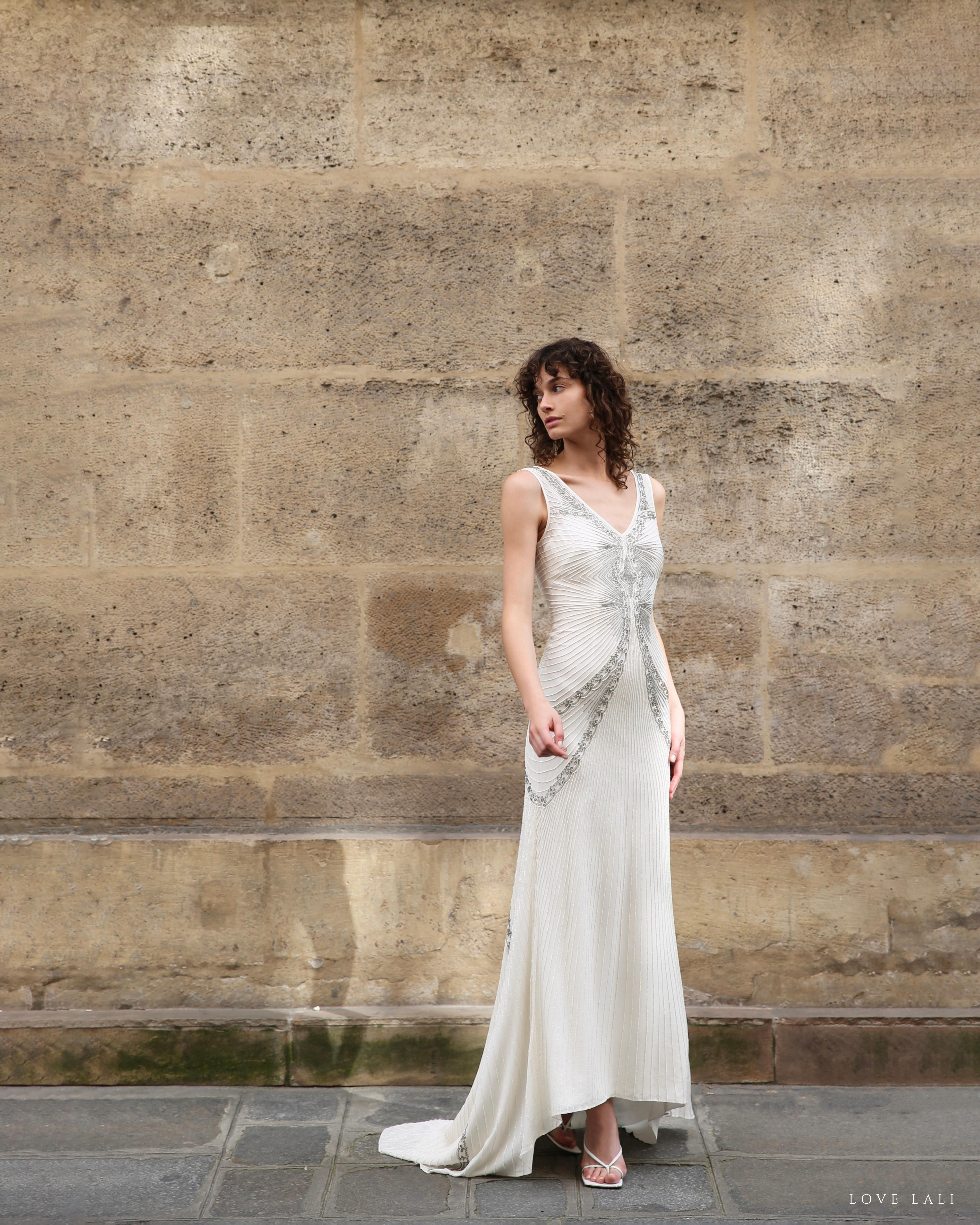 De las mujeres Nicole Miller vestido de novia blanco marfil plateado con pedrería y cola sin espalda en venta