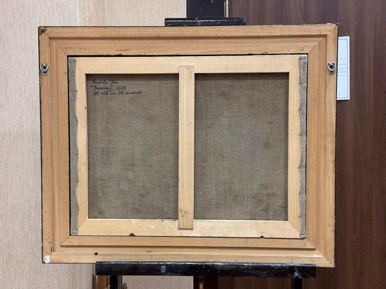 El cuadro Florecer simboliza el florecimiento de todas las cuerdas emocionales, desbordando el espacio de significado y amor. Cada trazo refleja un impulso, como una ventana que se abre a un momento lleno de vitalidad y sentimientos. La obra