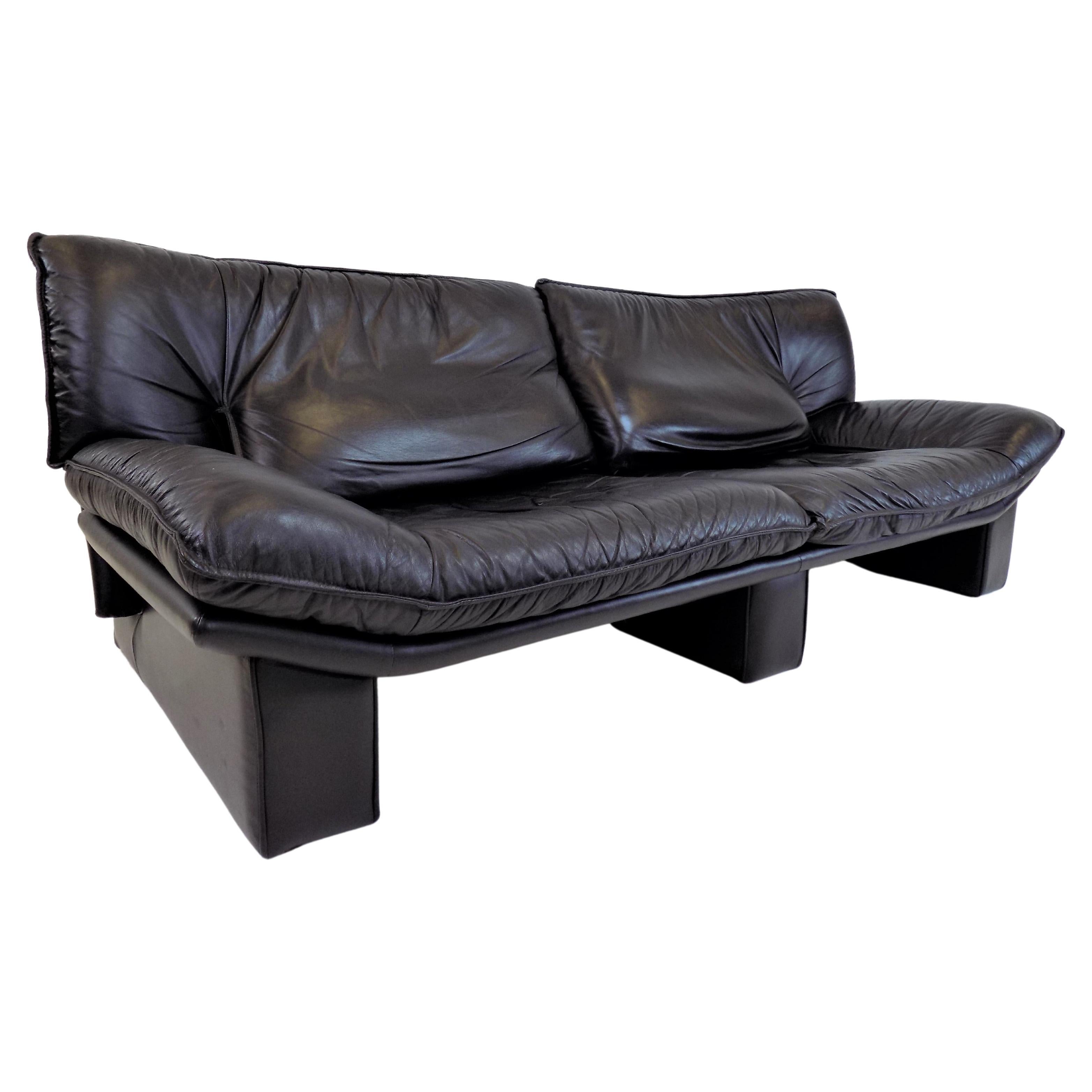 Nicoletti Salotti Ambassador leather 3 seater sofa For Sale at 1stDibs
