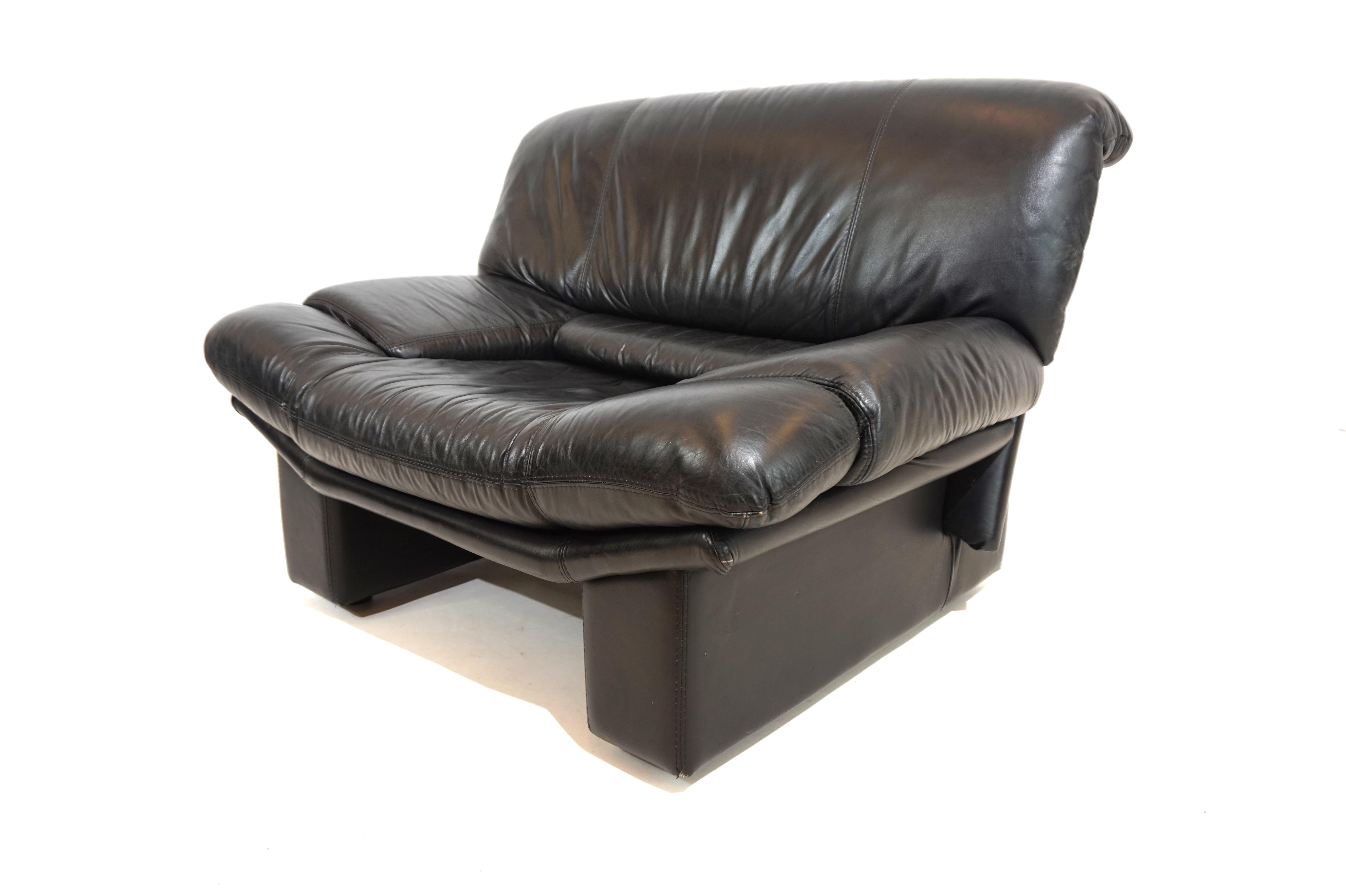 Nicoletti Salotti Ambassador leather armchair set of 2 for Avanti For Sale 12