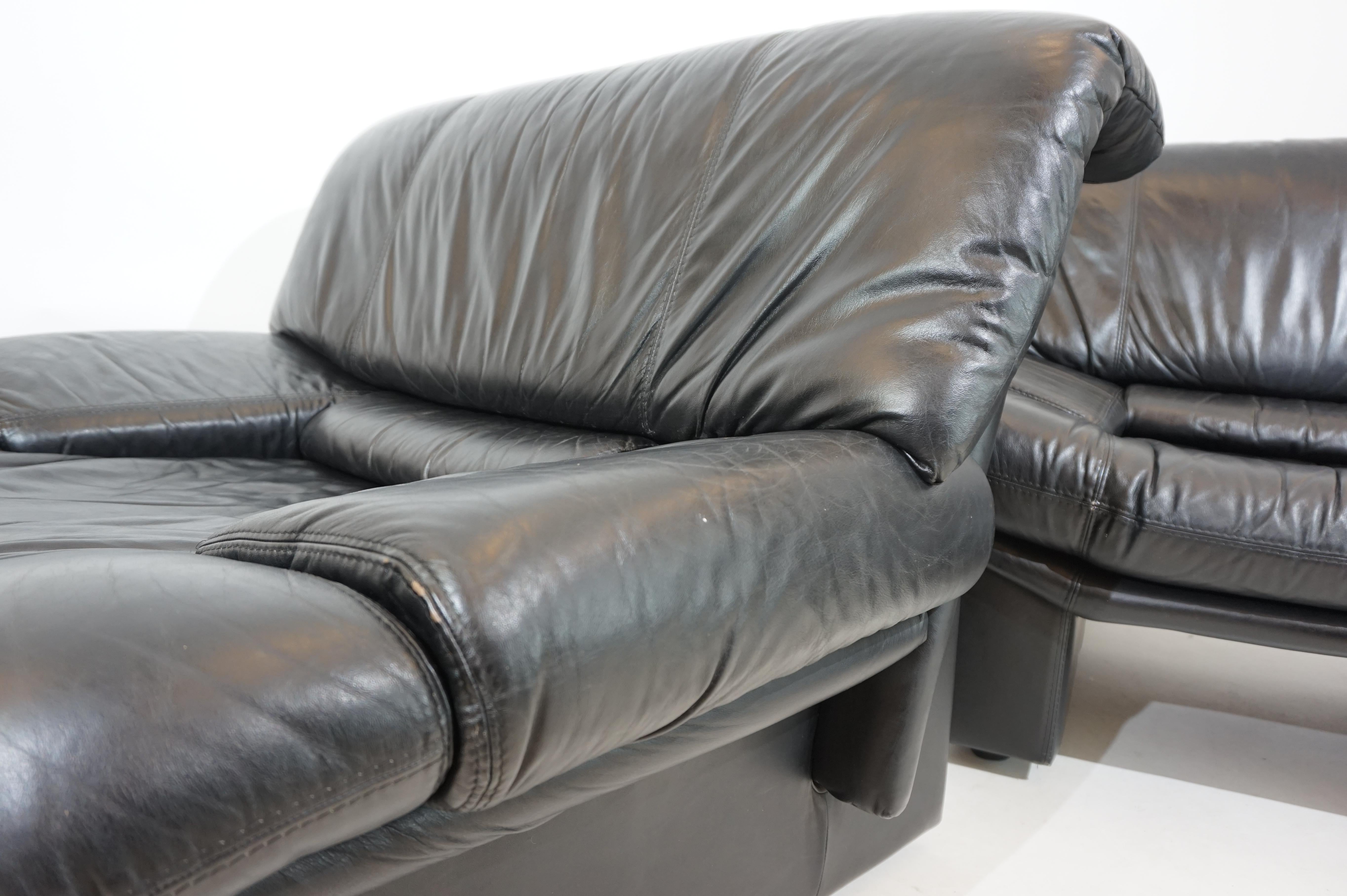 Late 20th Century Nicoletti Salotti Ambassador leather armchair set of 2 for Avanti For Sale