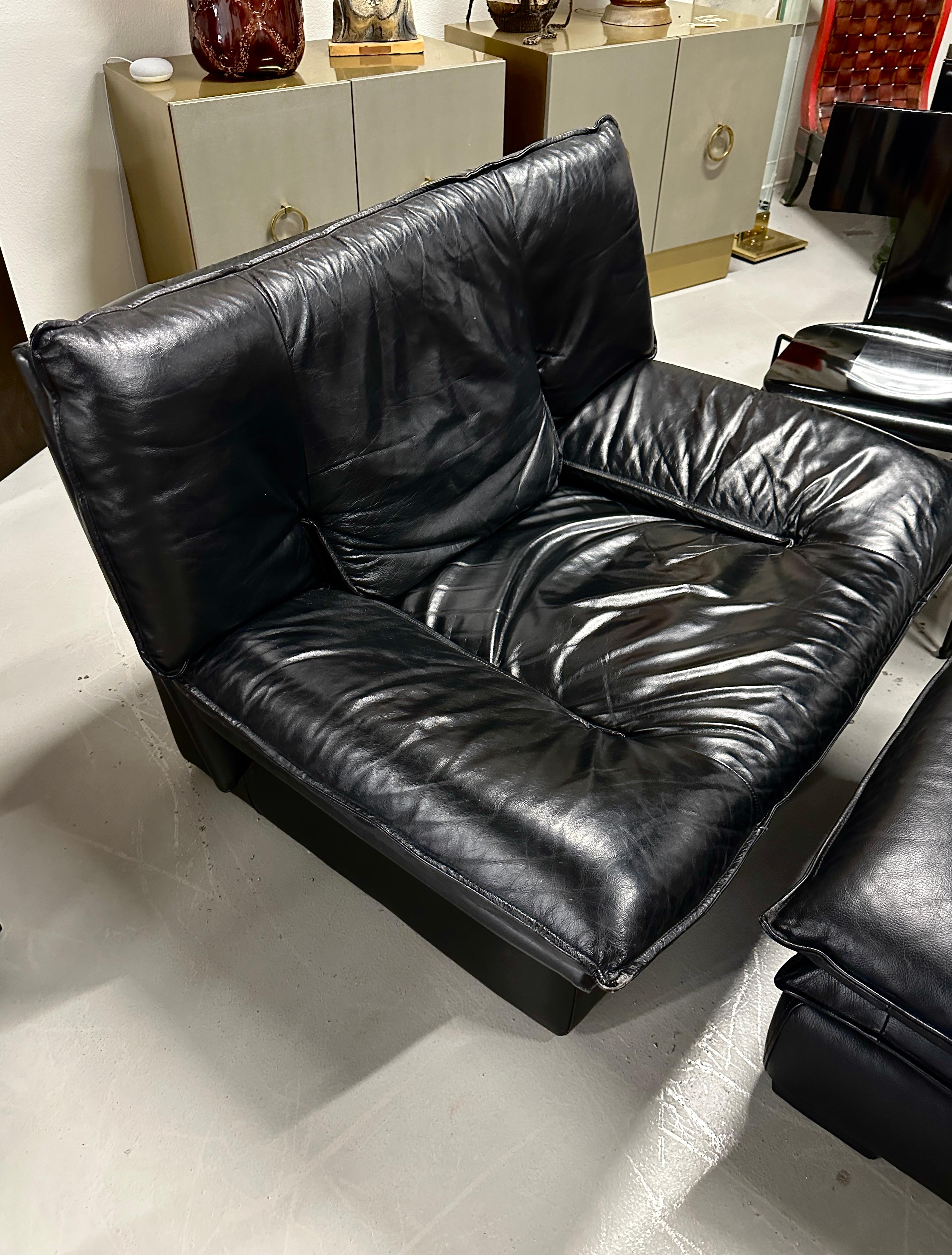 nicoletti leather chair