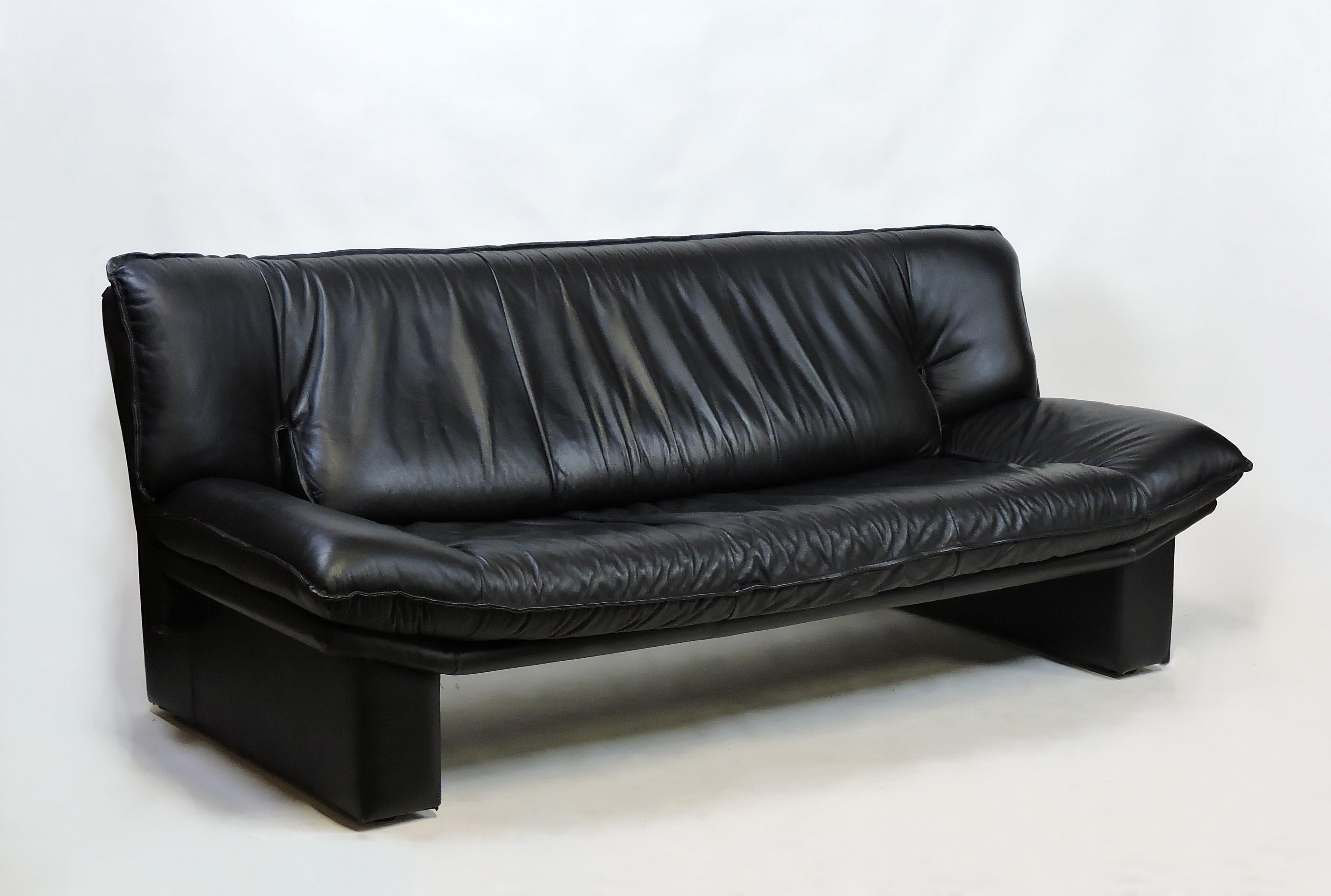 Nicoletti Salotti Italian Post Modern Black Leather Sofa 4