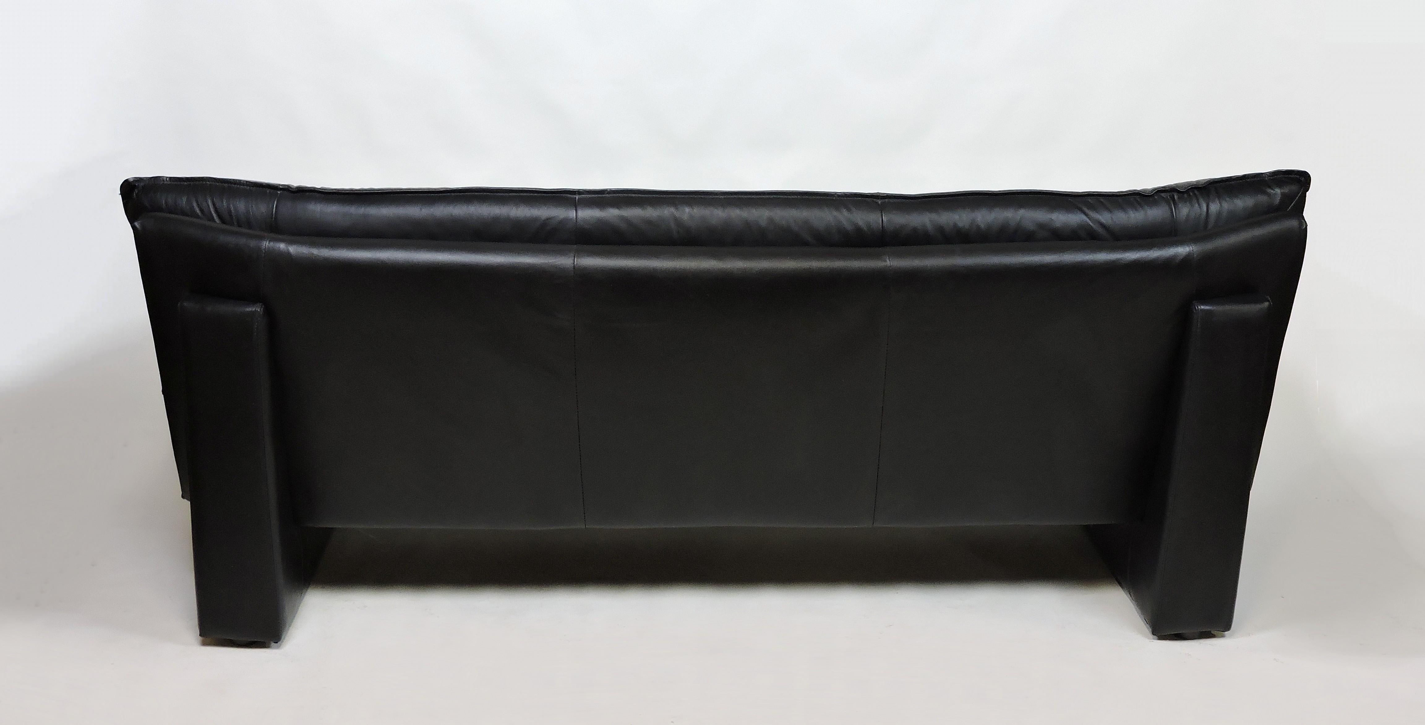 Nicoletti Salotti Italian Post Modern Black Leather Sofa In Good Condition In Chesterfield, NJ
